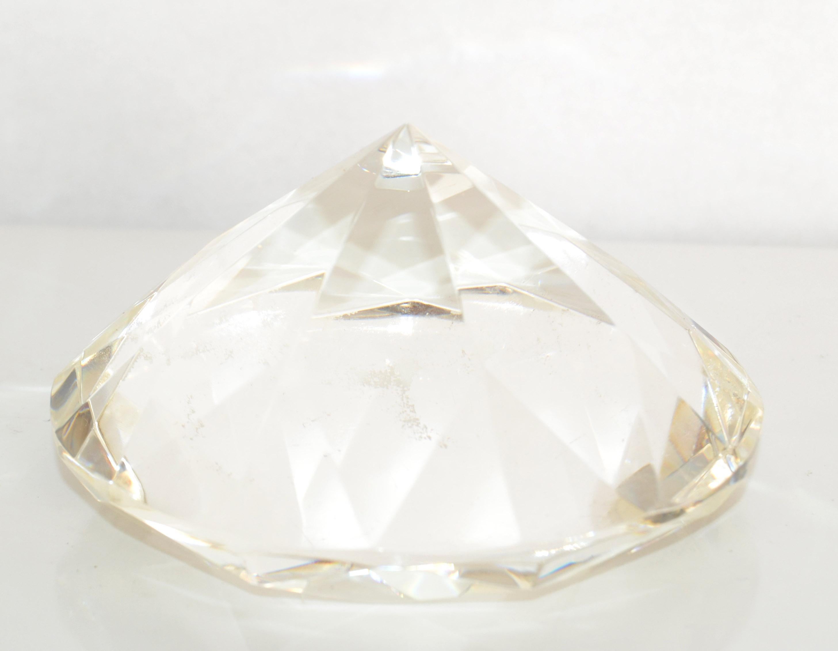 One Mid-Century Modern Faceted Glass Diamond Shaped Figurine Paperweight Desk  For Sale 1