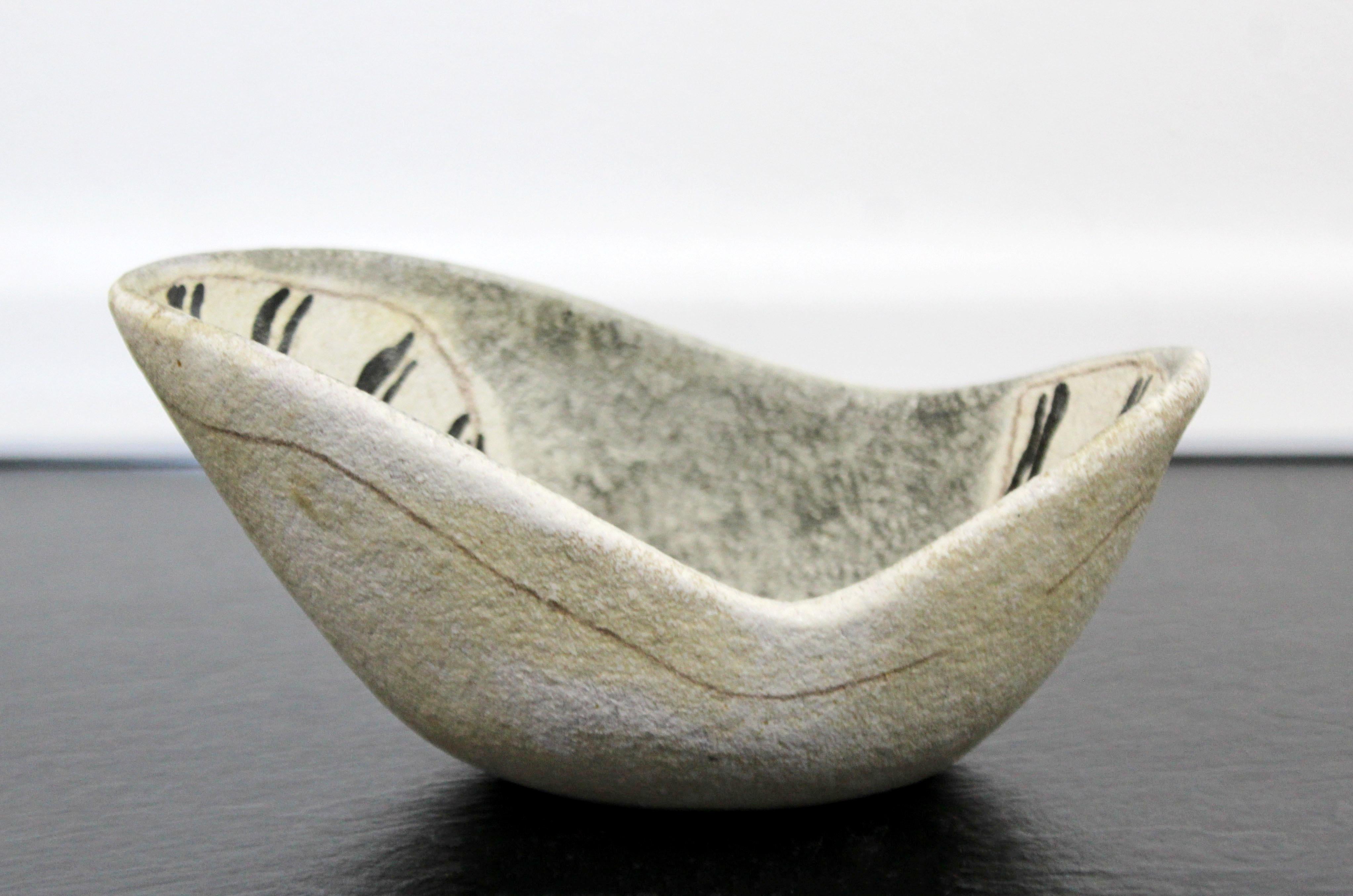 Mid-Century Modern Fantoni Raymor Signed Ceramic Art Bowl Made in Italy 1960s (Mitte des 20. Jahrhunderts)