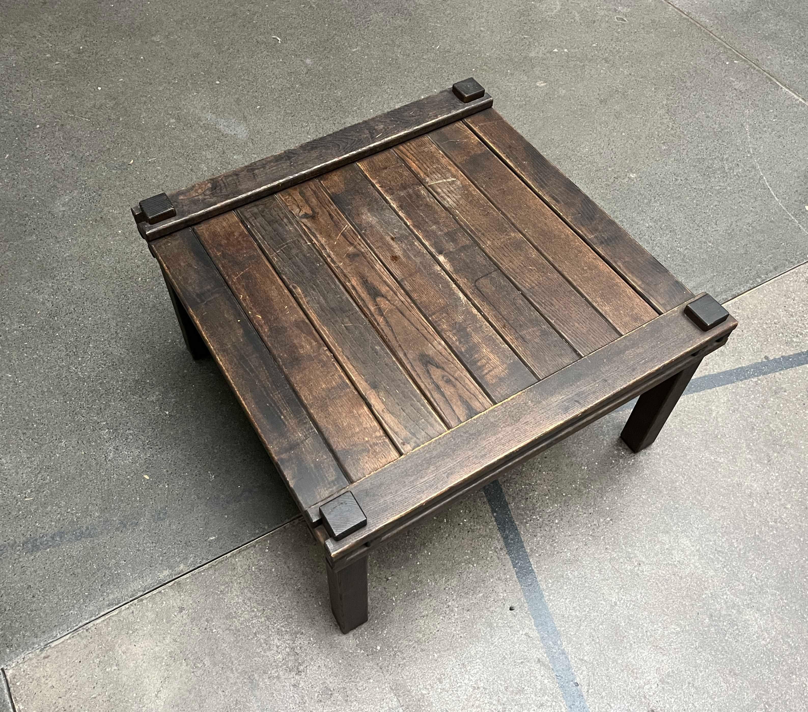 Mid-Century Farmer Series Tisch von Gerd Lange für Bofinger.

- Besondere Design-Klassiker aus dem Bofinger Farmer-Programm
- Entworfen von Gerd Lange in den 1960er Jahren
- Zerlegbare Möbel, die weniger bekannt und nicht so allgegenwärtig sind wie