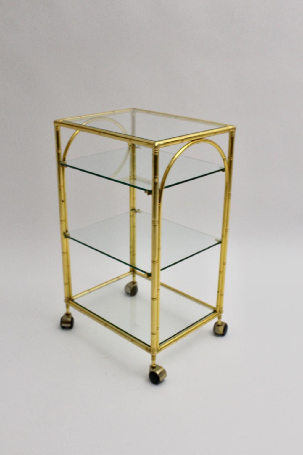Mid-Century Modern Faux Bamboo Bar Cart by Maison Baguès Attributed, 1960s In Good Condition For Sale In Vienna, AT