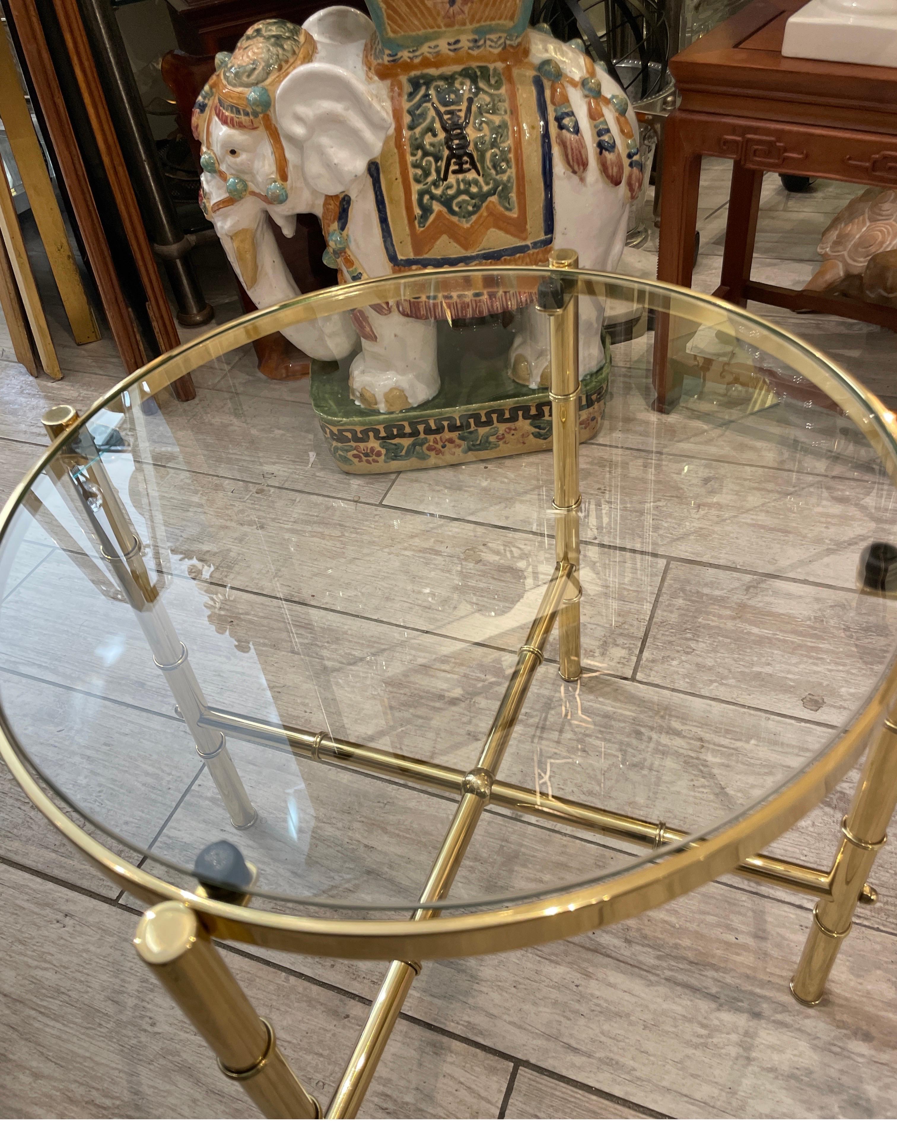 20ième siècle Table à boissons en laiton imitation bambou mi-siècle moderne en vente