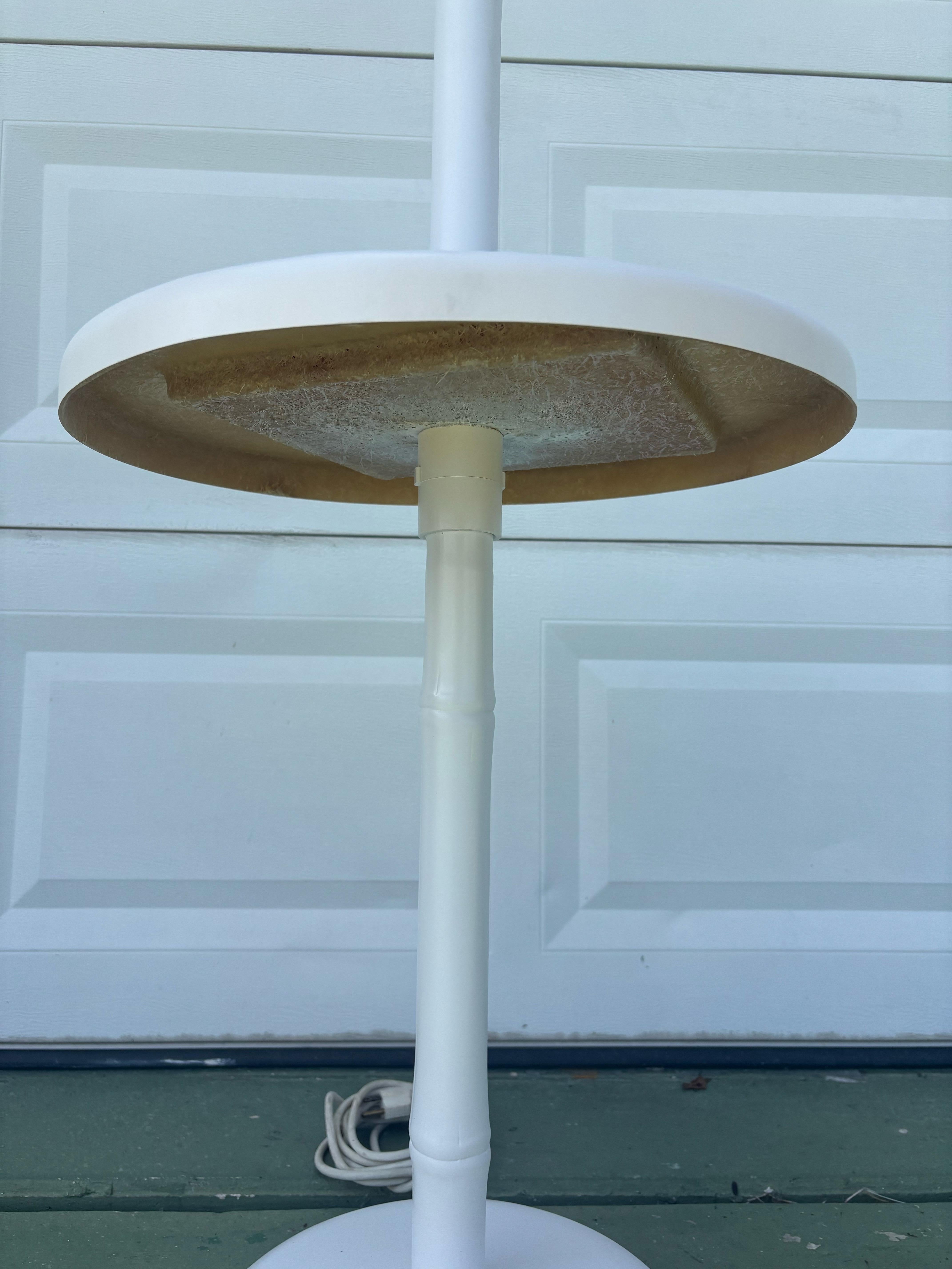 Moderne mittelalterliche lampe aus bambus für draußen von Olympia im Zustand „Gut“ im Angebot in Boynton Beach, FL