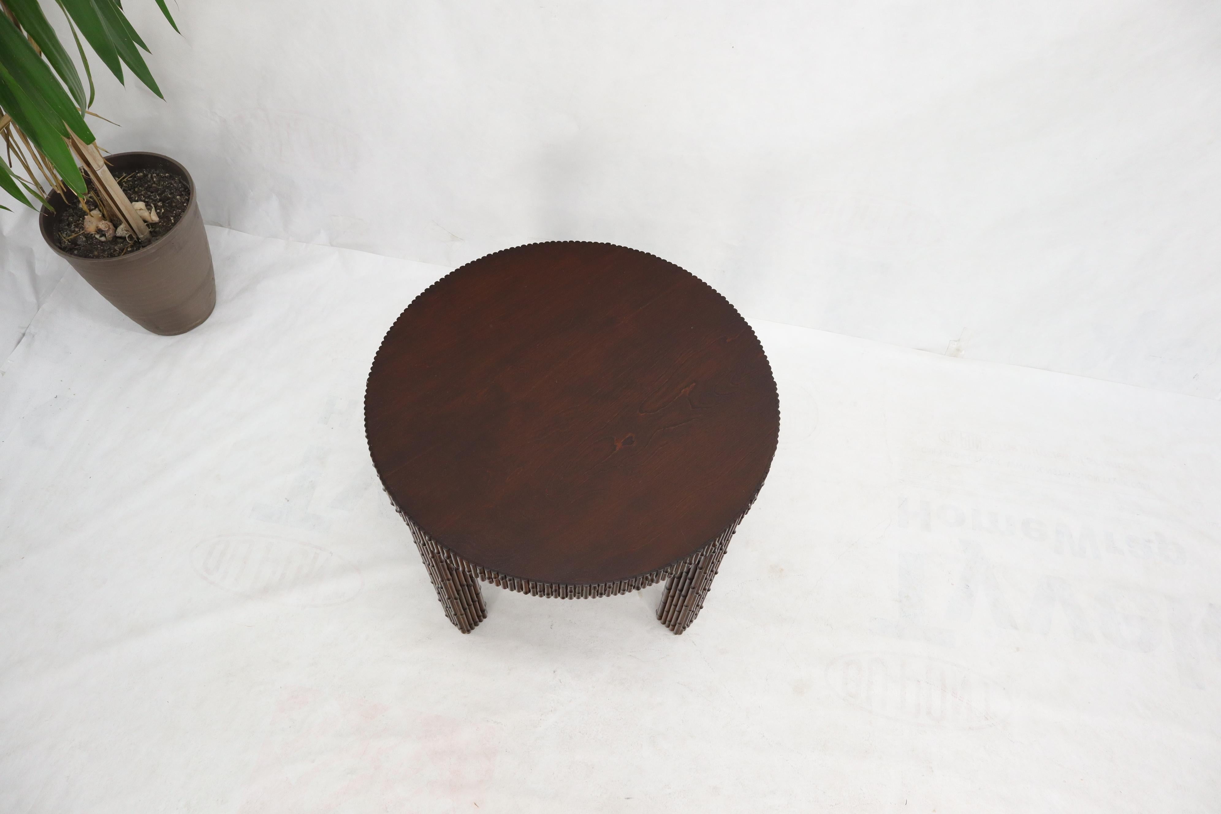 Mid-Century Modern Faux Bamboo Round Side Occasional Table For Sale 1