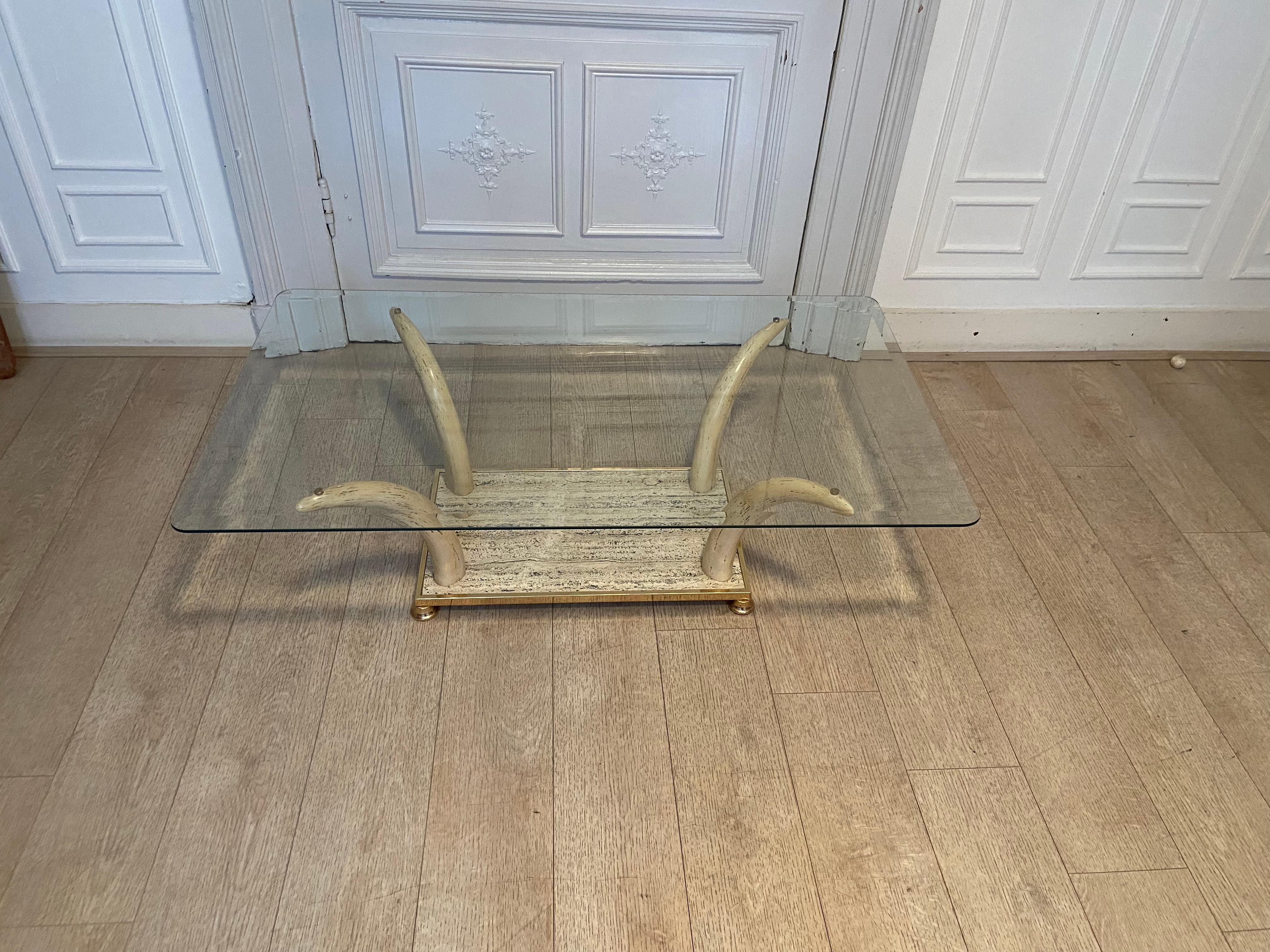 Mid-Century Modern Faux Elephant Tusk Coffee Table, 1970-1980s In Good Condition For Sale In Brussels , BE