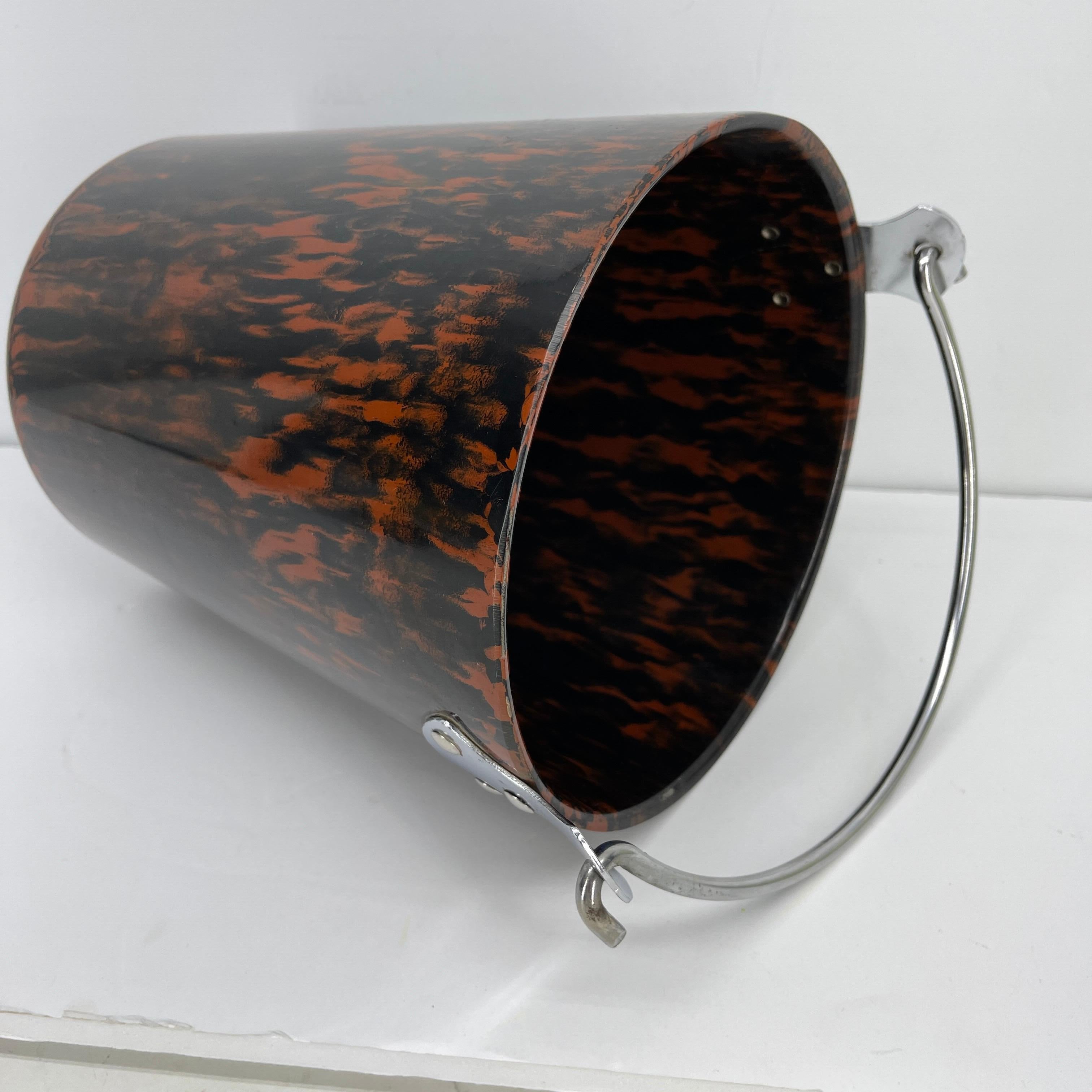 Mid-Century Modern Faux Tortoise Shell Ice Bucket with Chrome Handle, Italian For Sale 1
