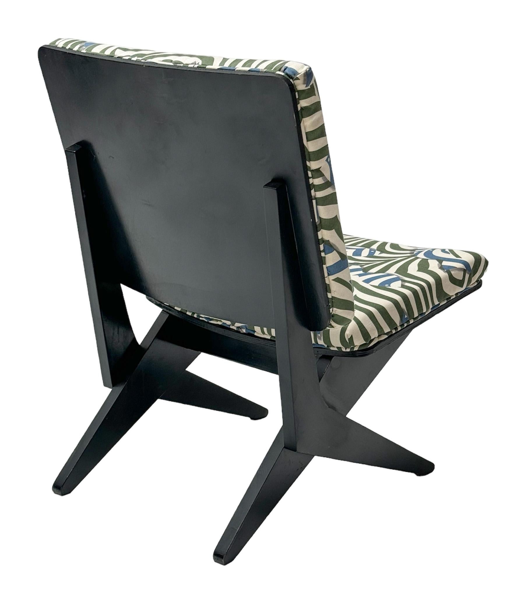 Plywood Mid-Century Modern FB18 Scissor Chair by Jan Van Grunsven for Pastoe For Sale