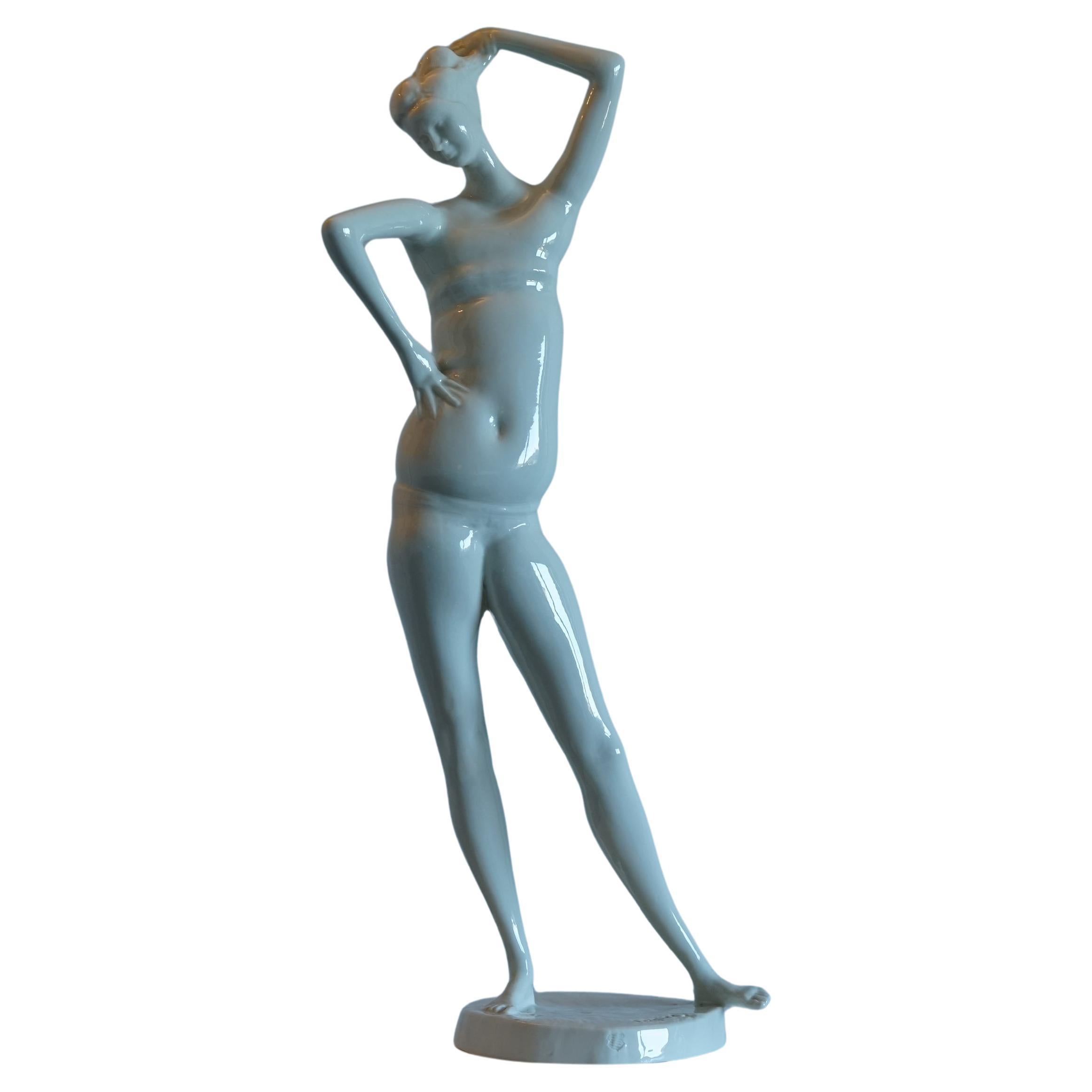 Mid-Century Modern female nude by Emilio Greco for Nymphenburg For Sale