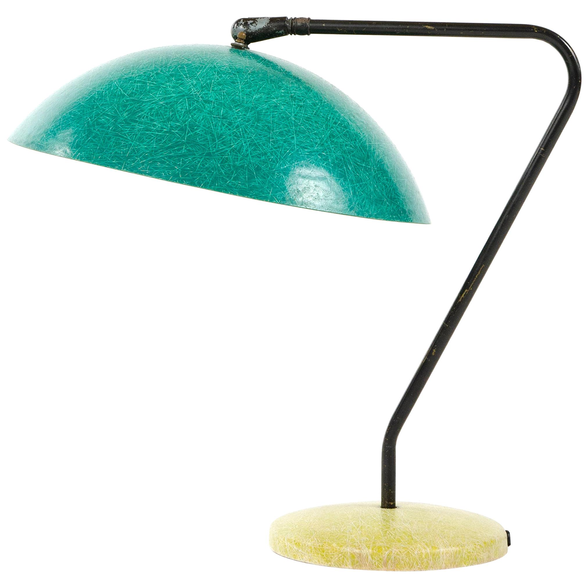 Lampe de bureau en fibre de verre des années 1950 en vente