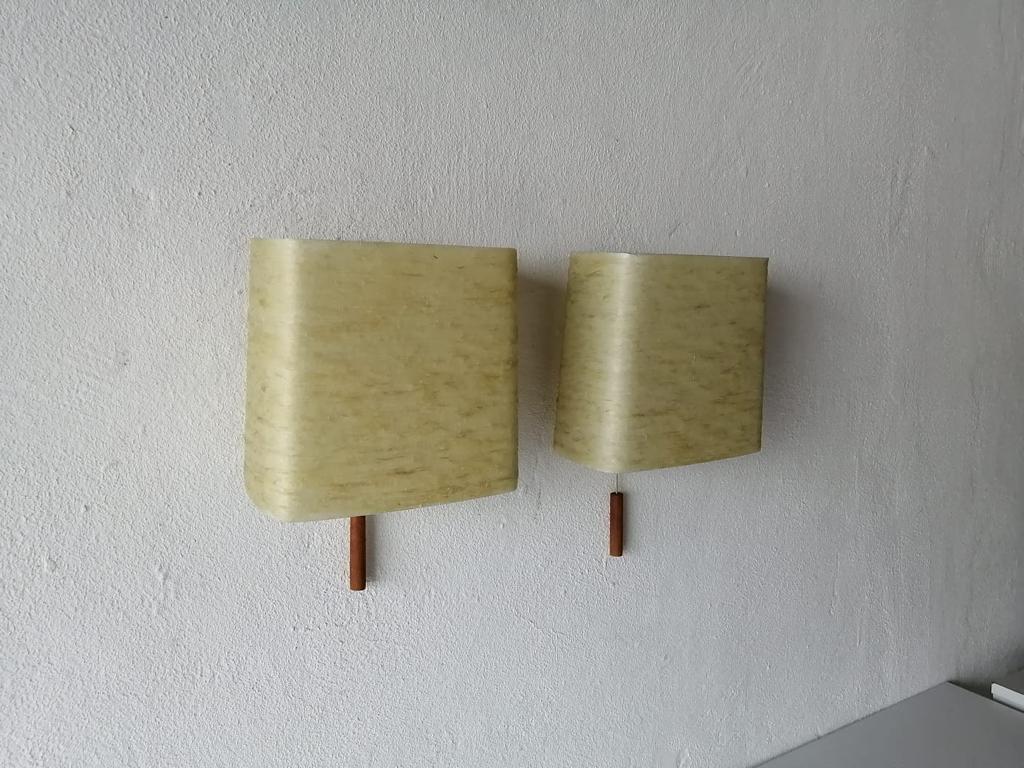 Mid-Century Modern Fiberglass Shades Pair of Sconces, 1950s, Germany In Good Condition In Hagenbach, DE