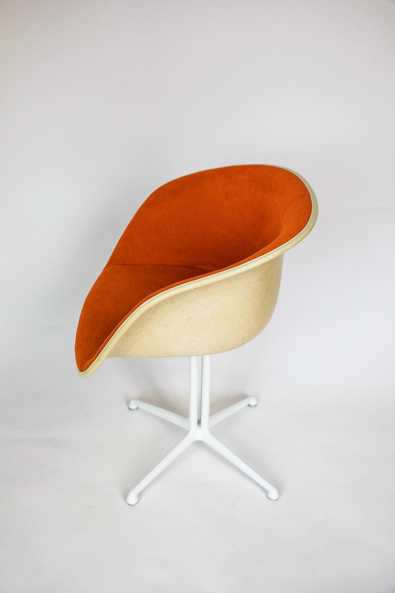 Swiss Mid-Century Modern Fibreglass Dining Chair La Fonda by Eames for Vitra, 1960s
