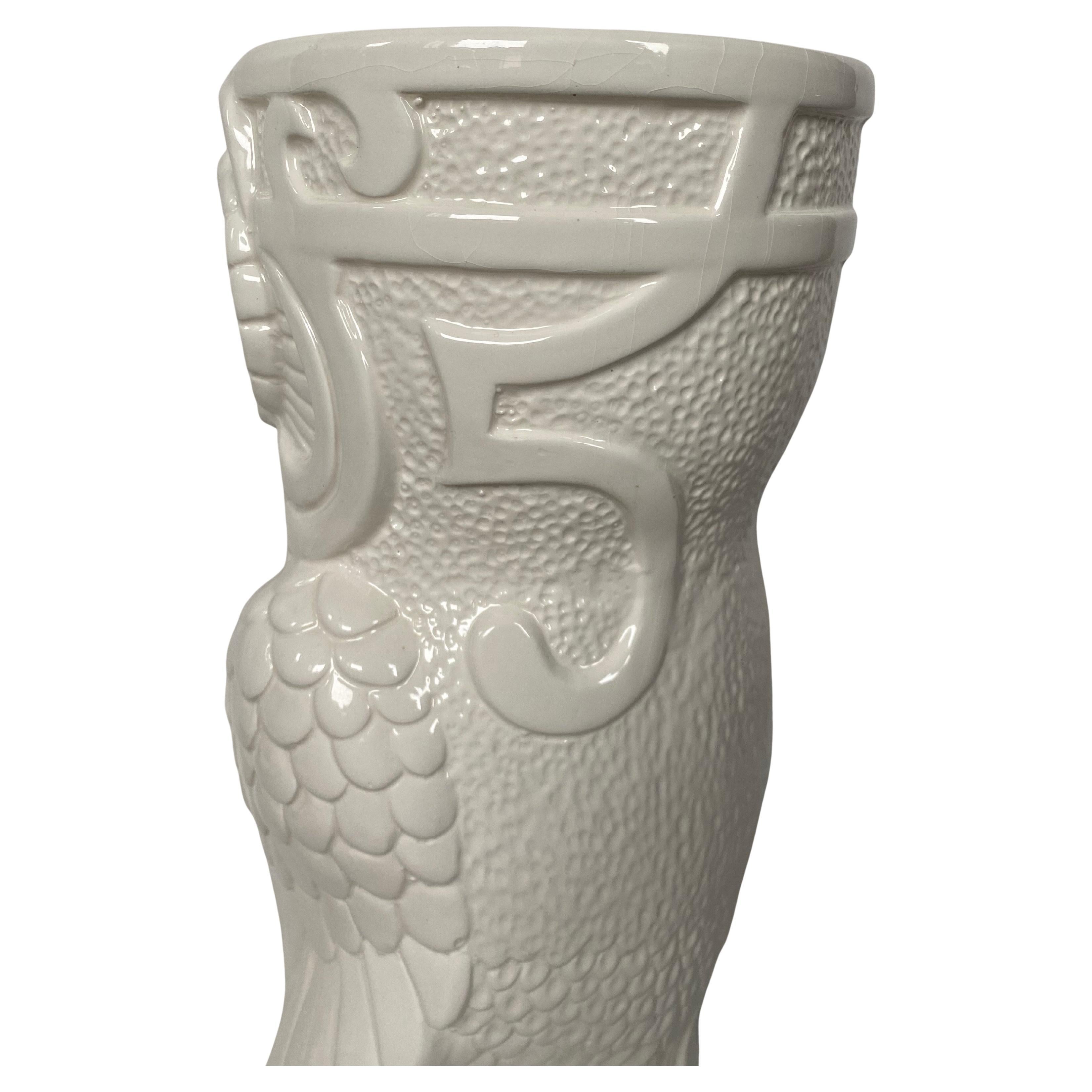 Mid Century Modern Figural Ceramic Owl Umbrella Vase In Good Condition In Lambertville, NJ