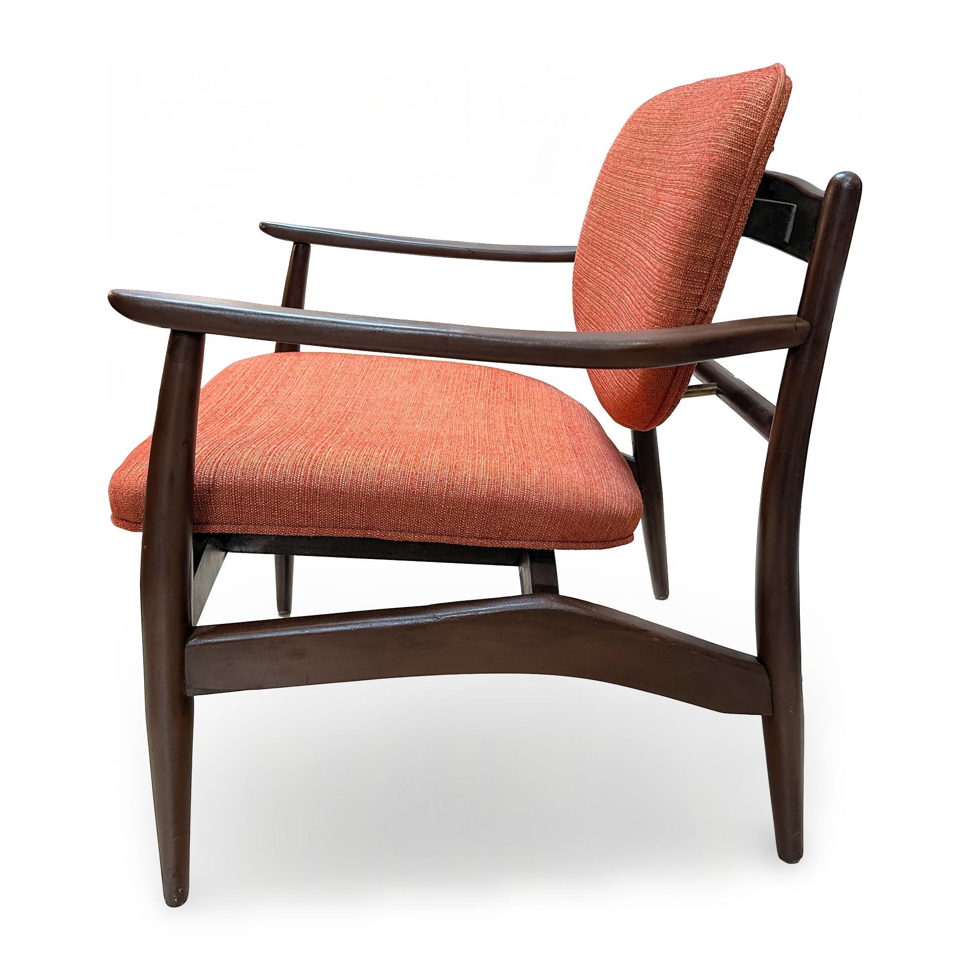 Chaise longue de style Finn Juhl moderne du milieu du siècle avec nouveau rembourrage Bon état - En vente à Sacramento, CA