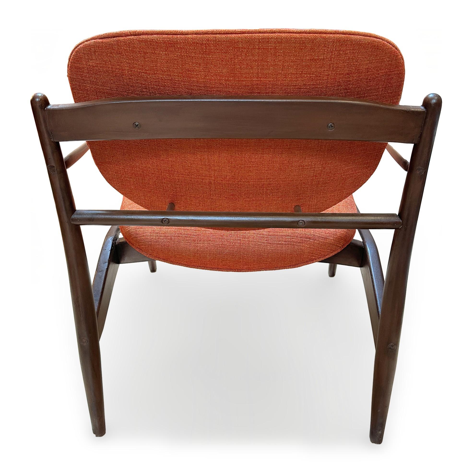 Chaise longue de style Finn Juhl moderne du milieu du siècle avec nouveau rembourrage en vente 2