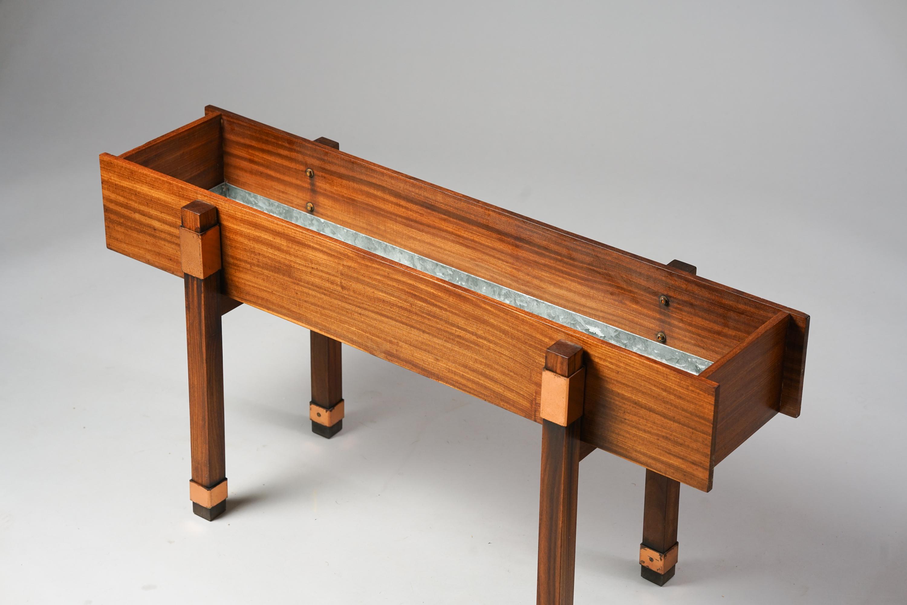 Mid-Century Modern Finnish Teak Planter, 1960s In Good Condition In Helsinki, Uusimaa