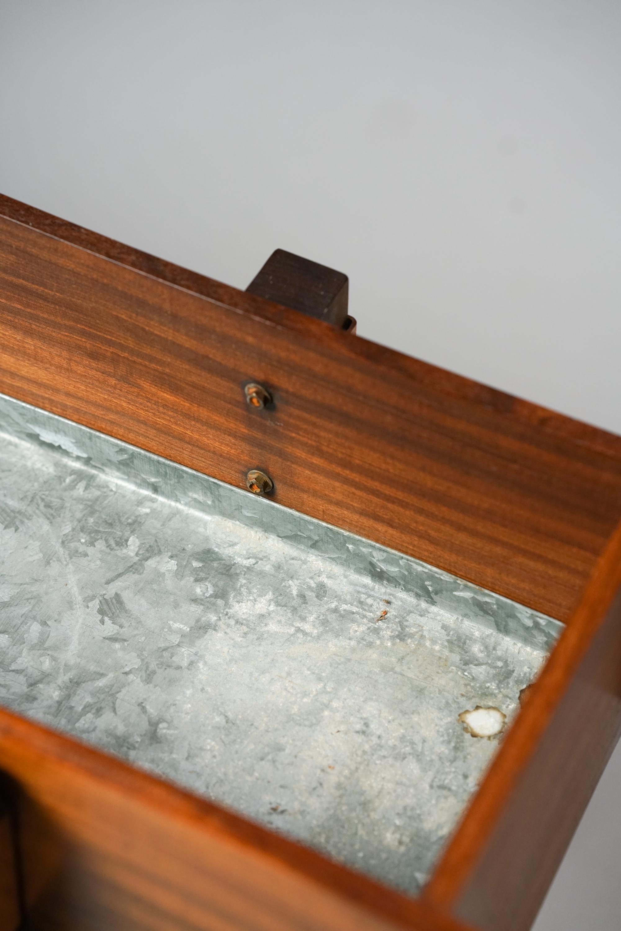 Mid-Century Modern Finnish Teak Planter, 1960s 1