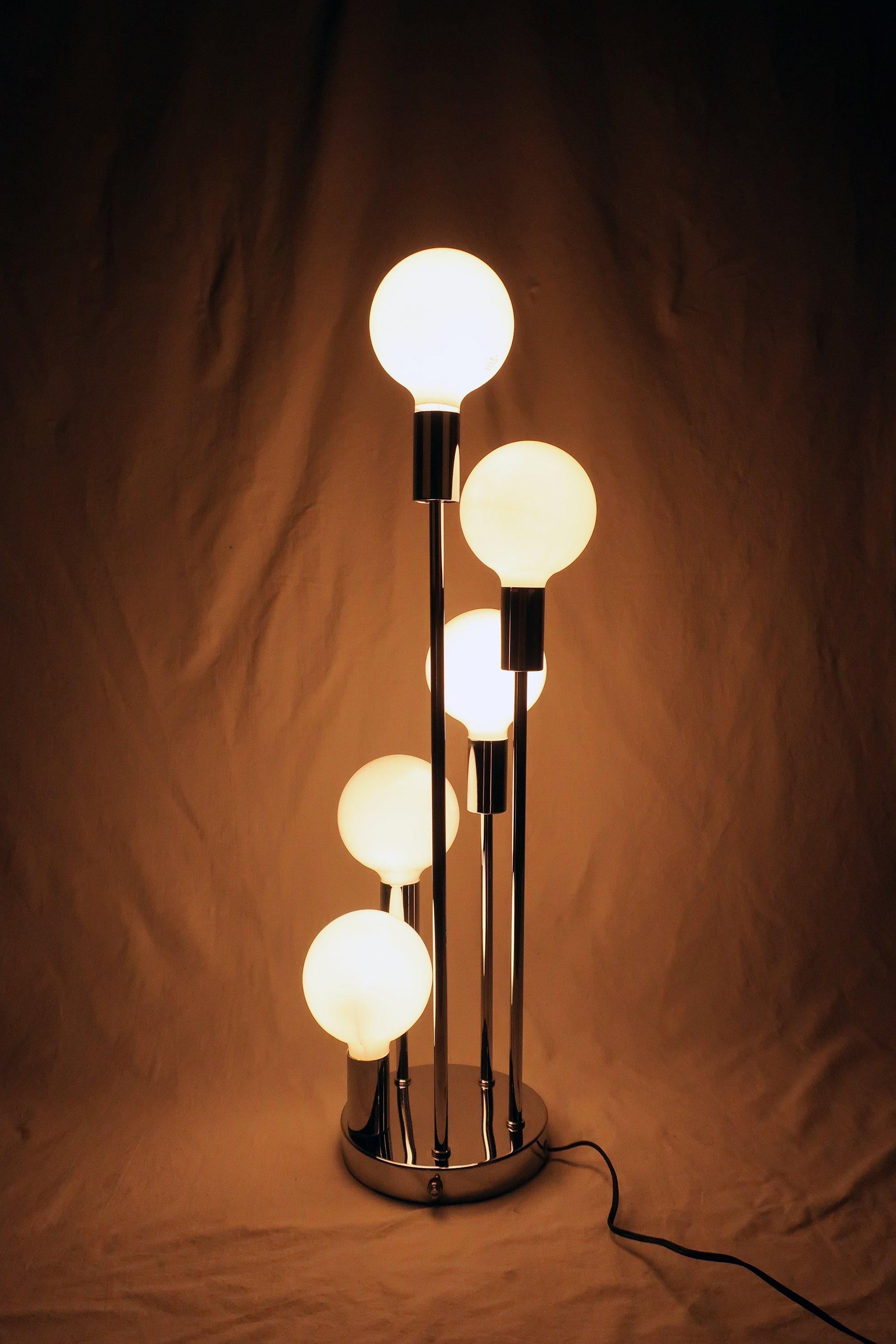Mid-Century Modern Five Globe Table Lamp 2