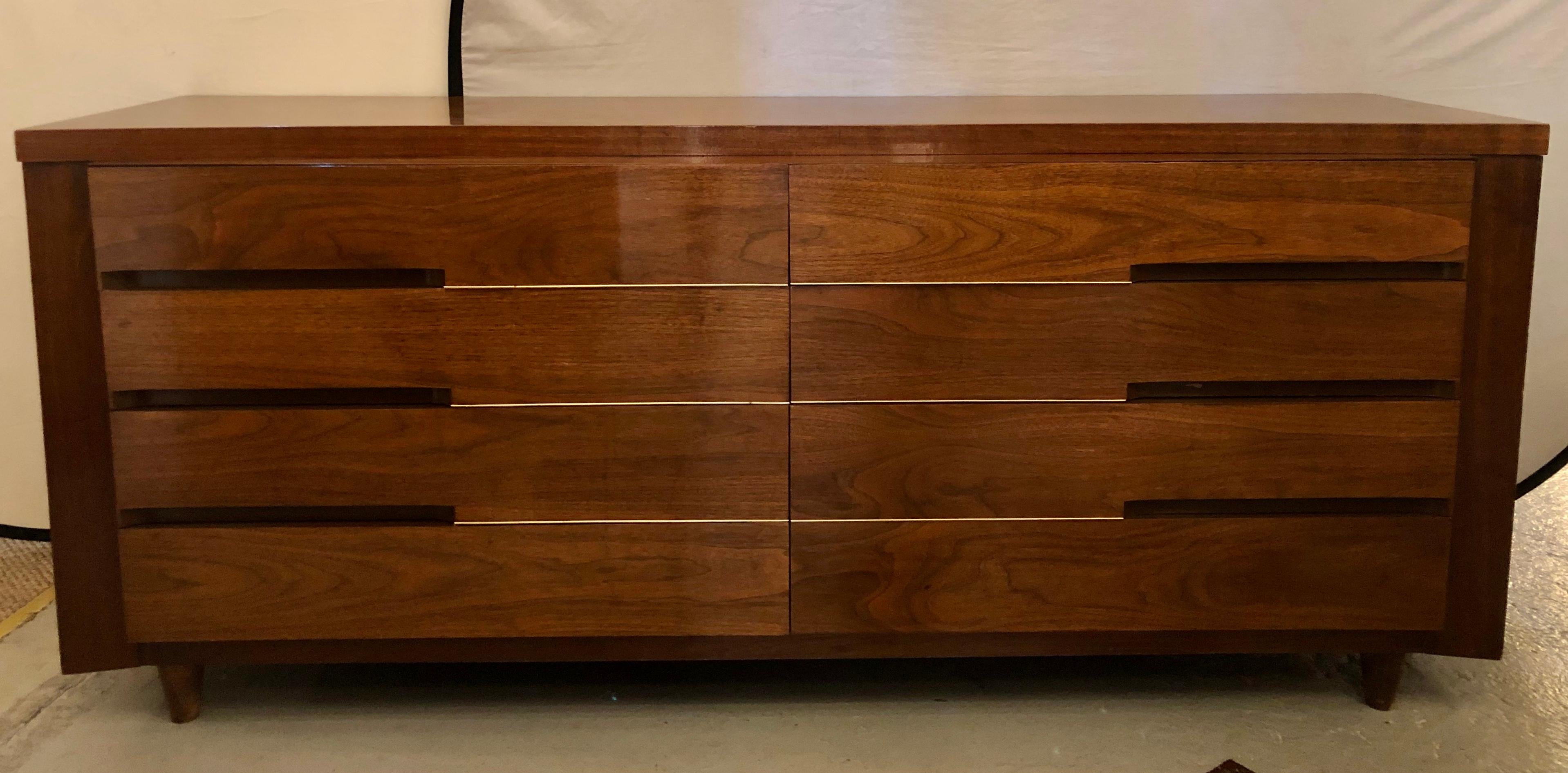 American Mid-Century Modern Flame Mahogany Sideboard, Server Double Dresser, Paul McCobb