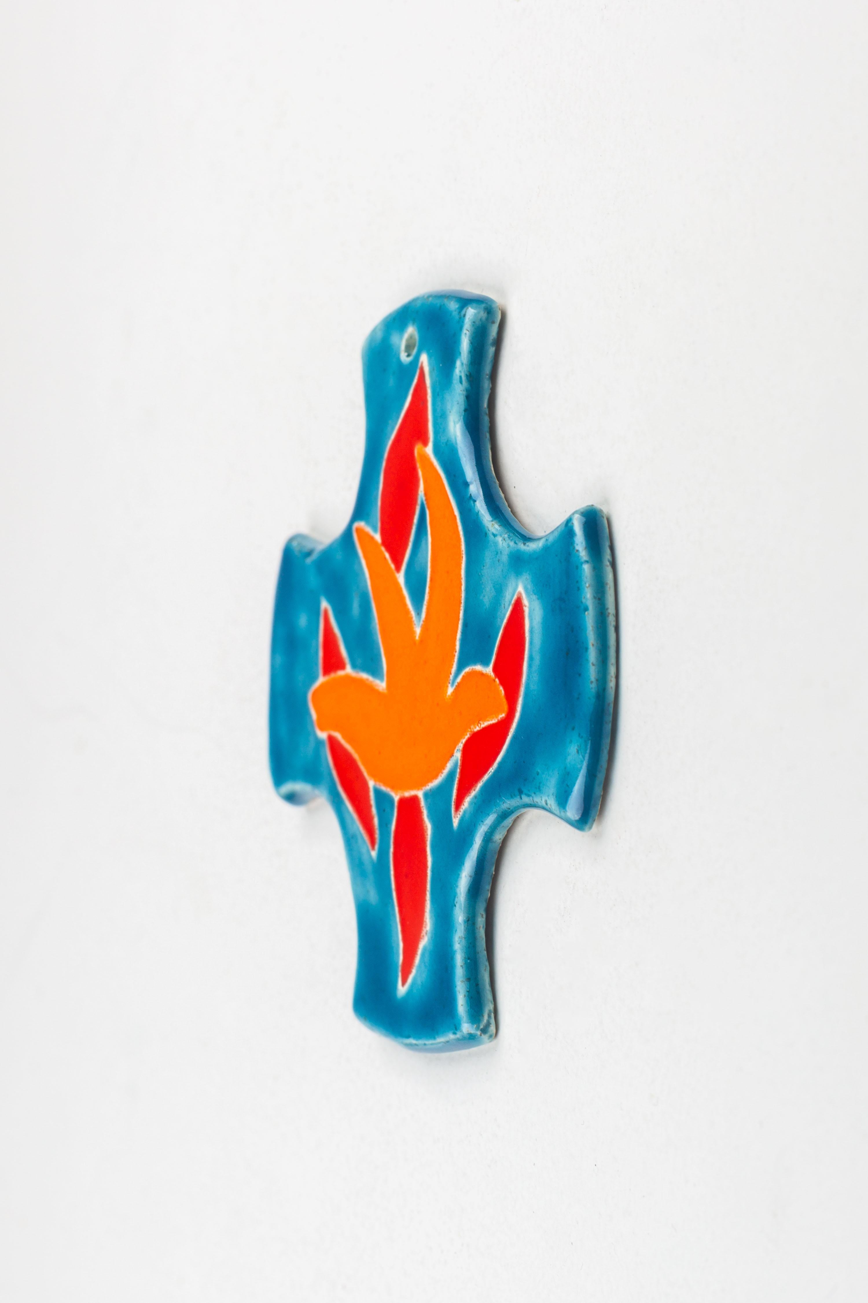 Mid-Century Modern Flame Motif Ceramic Cross320 For Sale 3