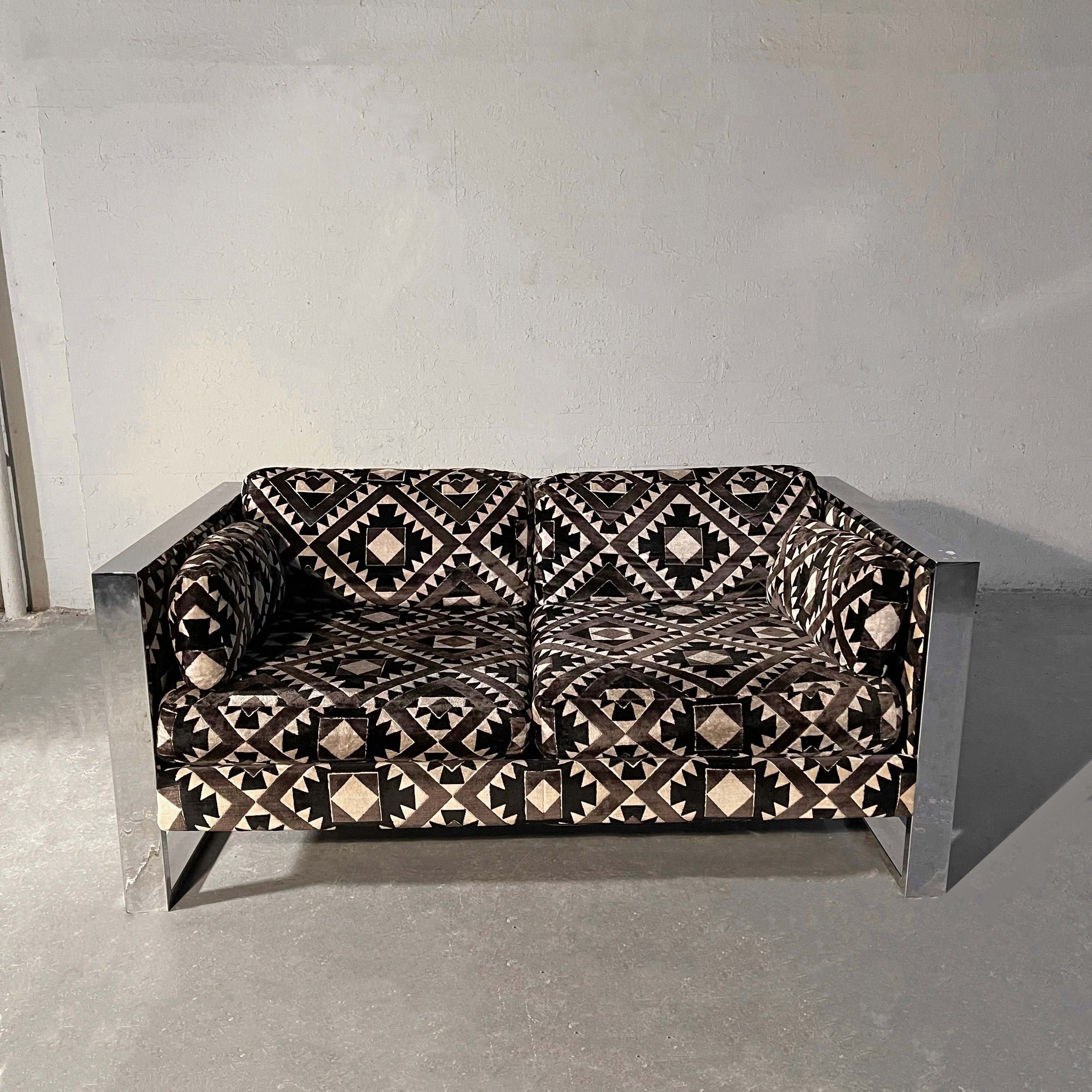 Mid-Century Modern Flat Bar Chrome Aztec Velvet Loveseat Sofa In Good Condition In Brooklyn, NY