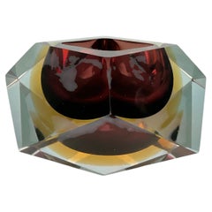Posacenere in vetro sommerso di Murano in stile Mid-Century Modern di Flavio Poli, a forma di diamante, Italia