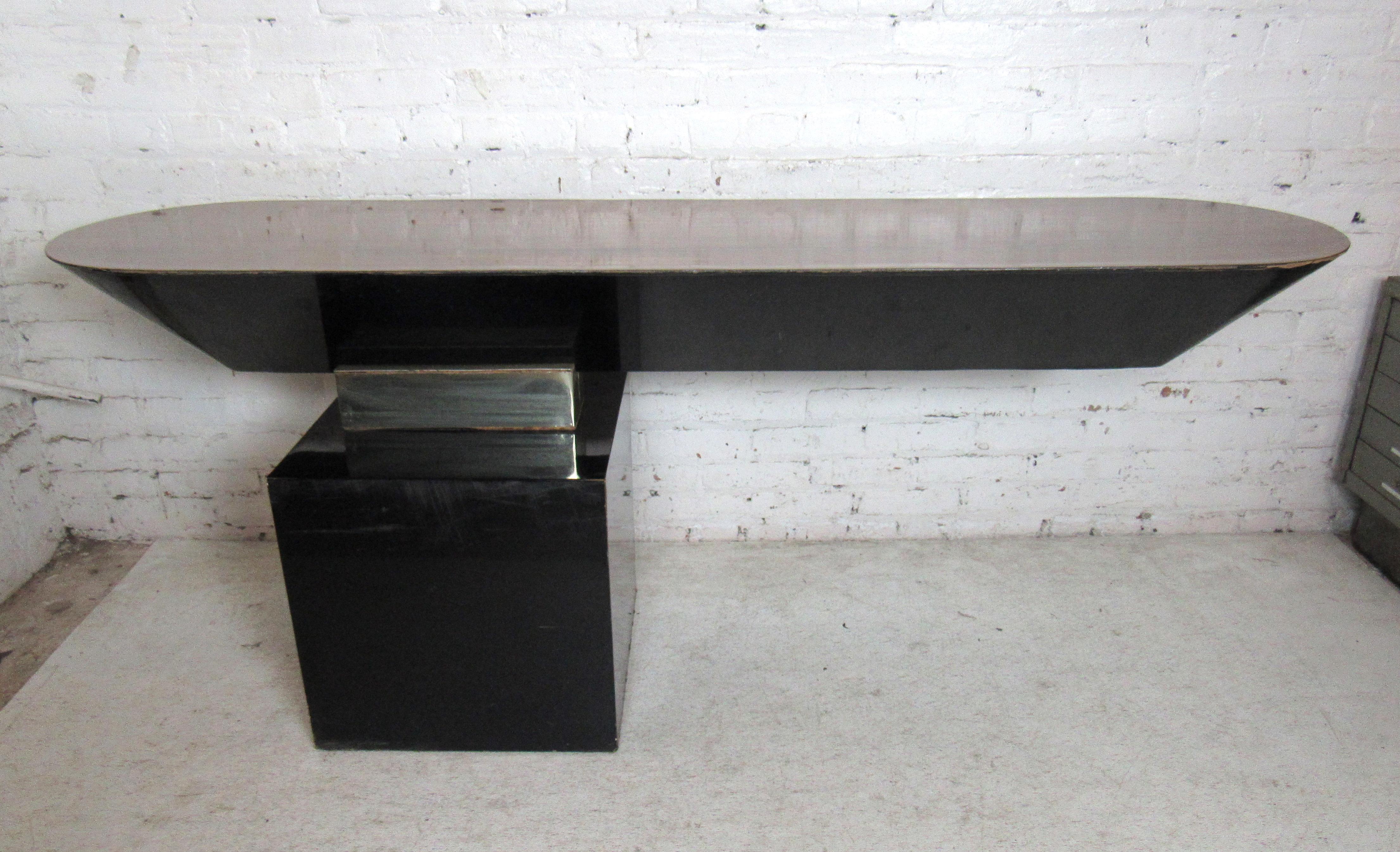 Vintage modern floating desk features a veneer wood top, with a black laminated base.
This desk can also be used as a console for your home or office.

Please confirm item location (NJ or BK).