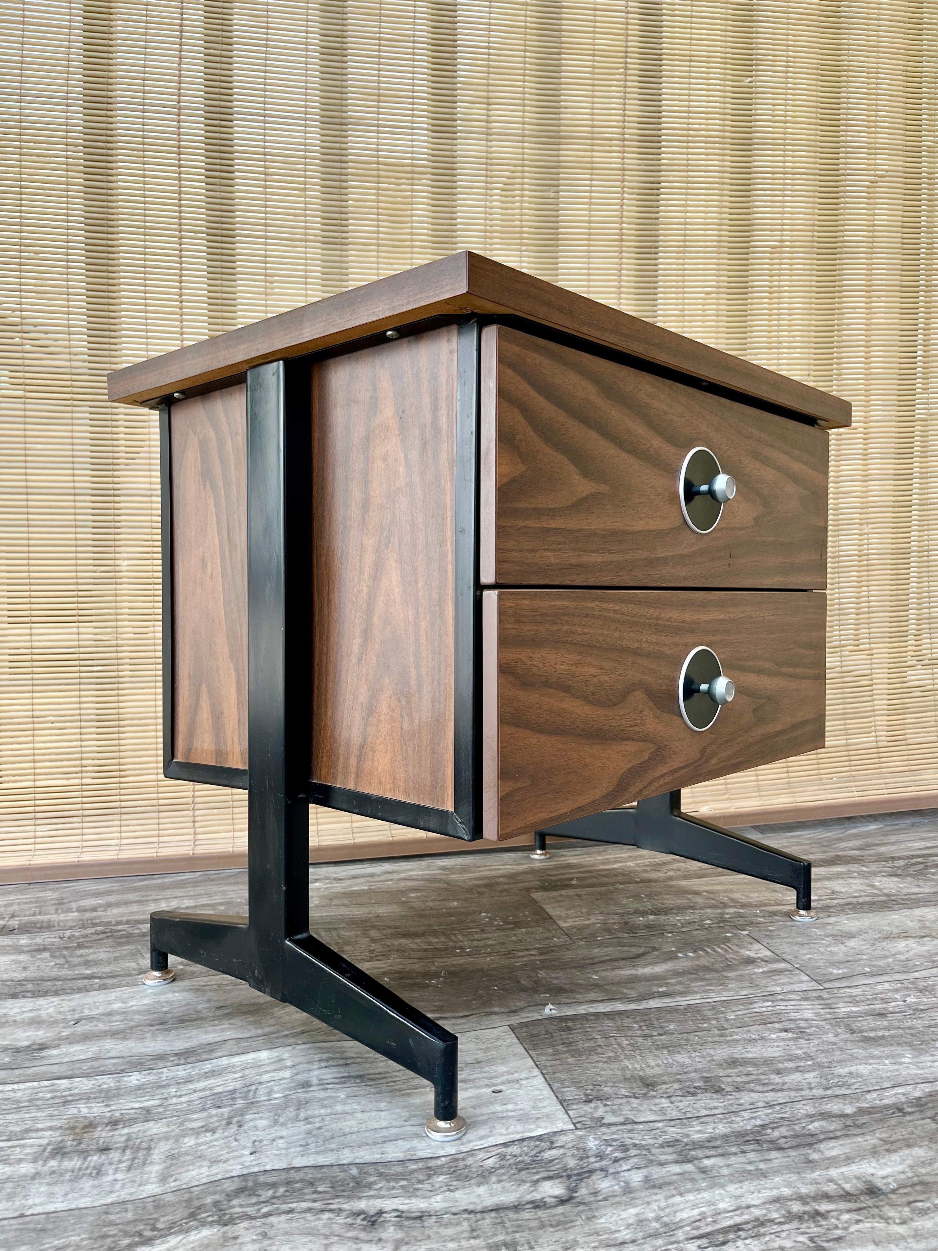 Mid-Century Modern Floating Nightstand. Circa 1970s For Sale 8