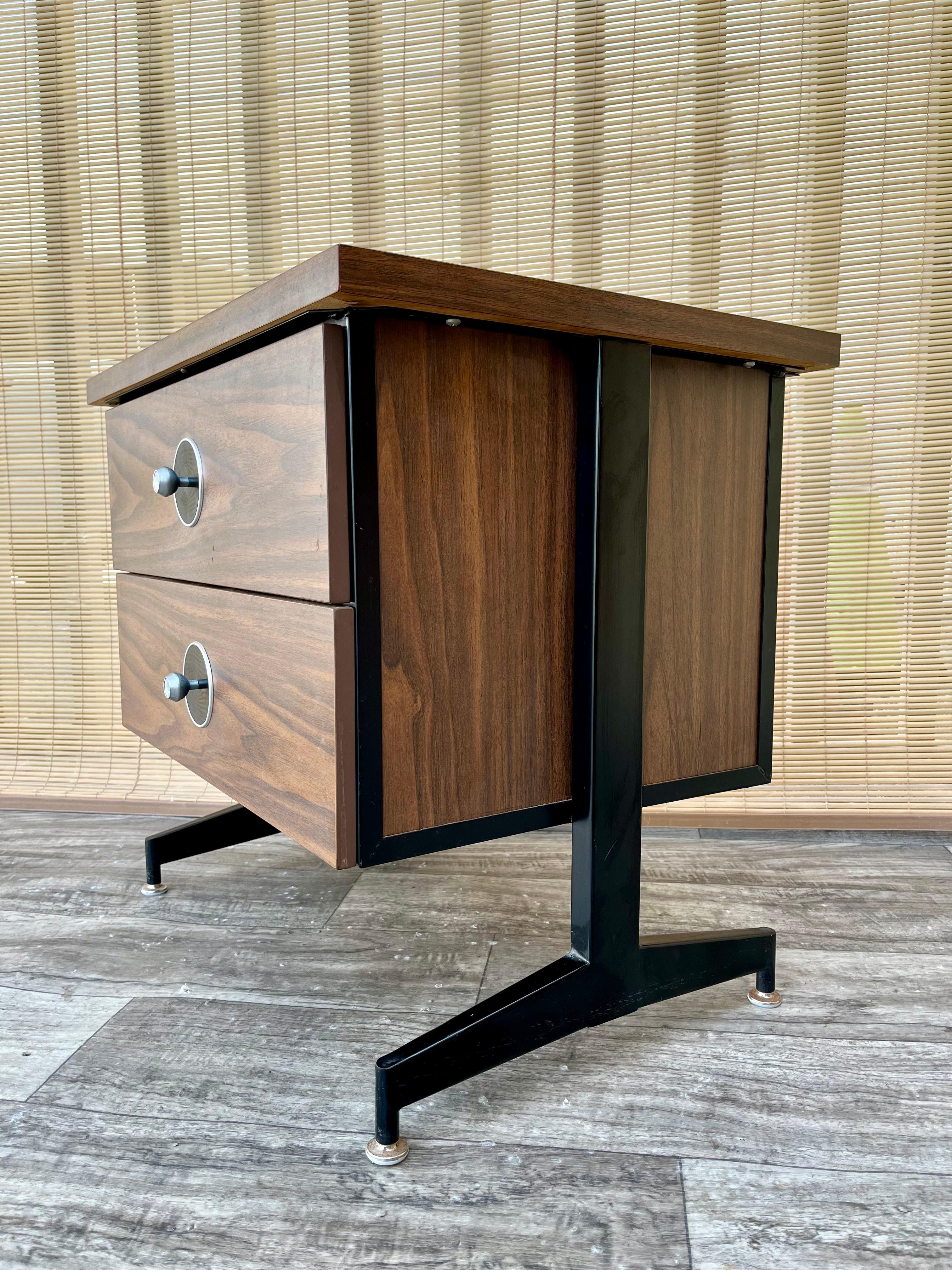 Mid-Century Modern Floating Nightstand. Circa 1970s For Sale 11
