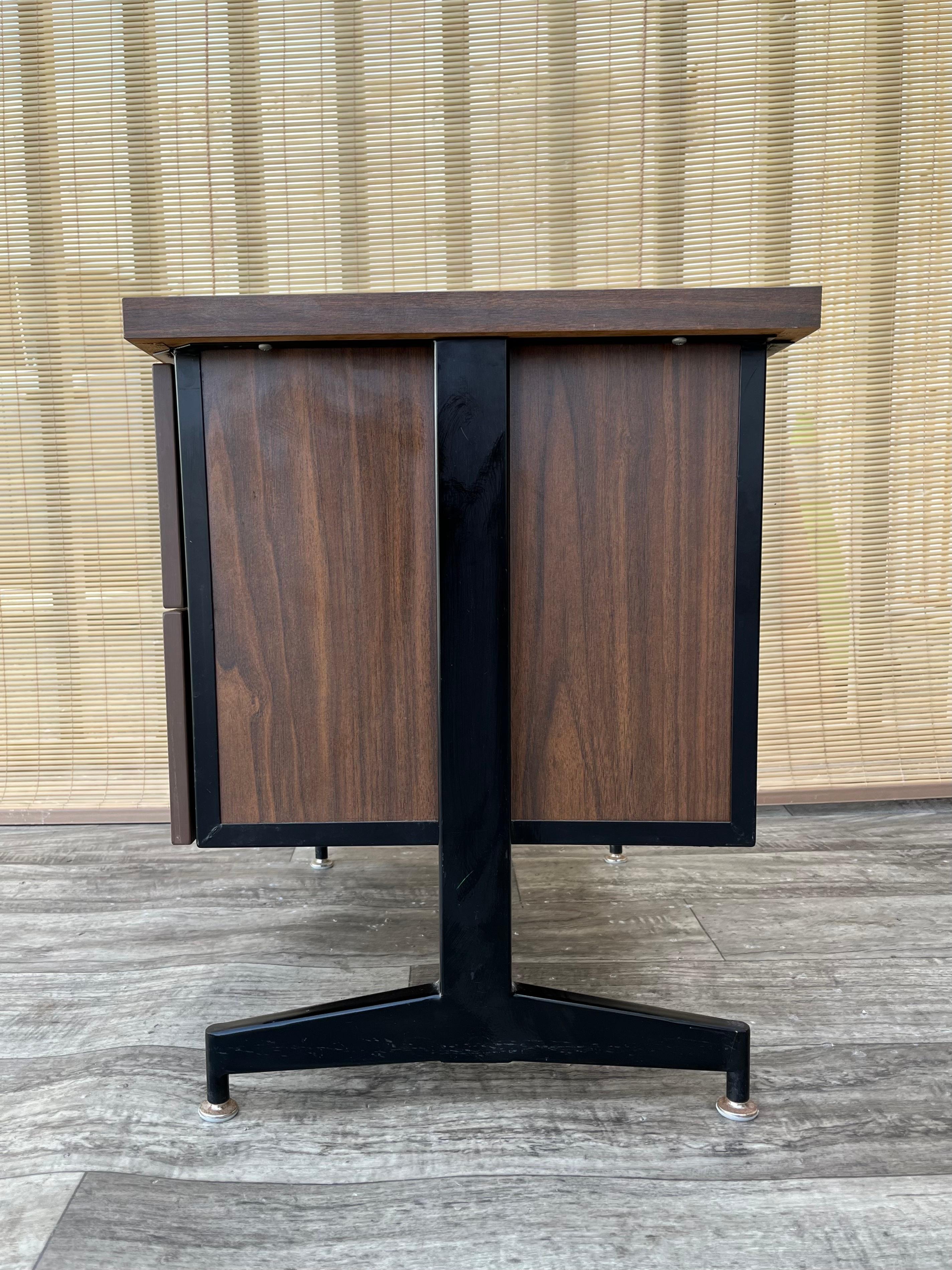 Mid-Century Modern Floating Nightstand. Circa 1970s For Sale 12