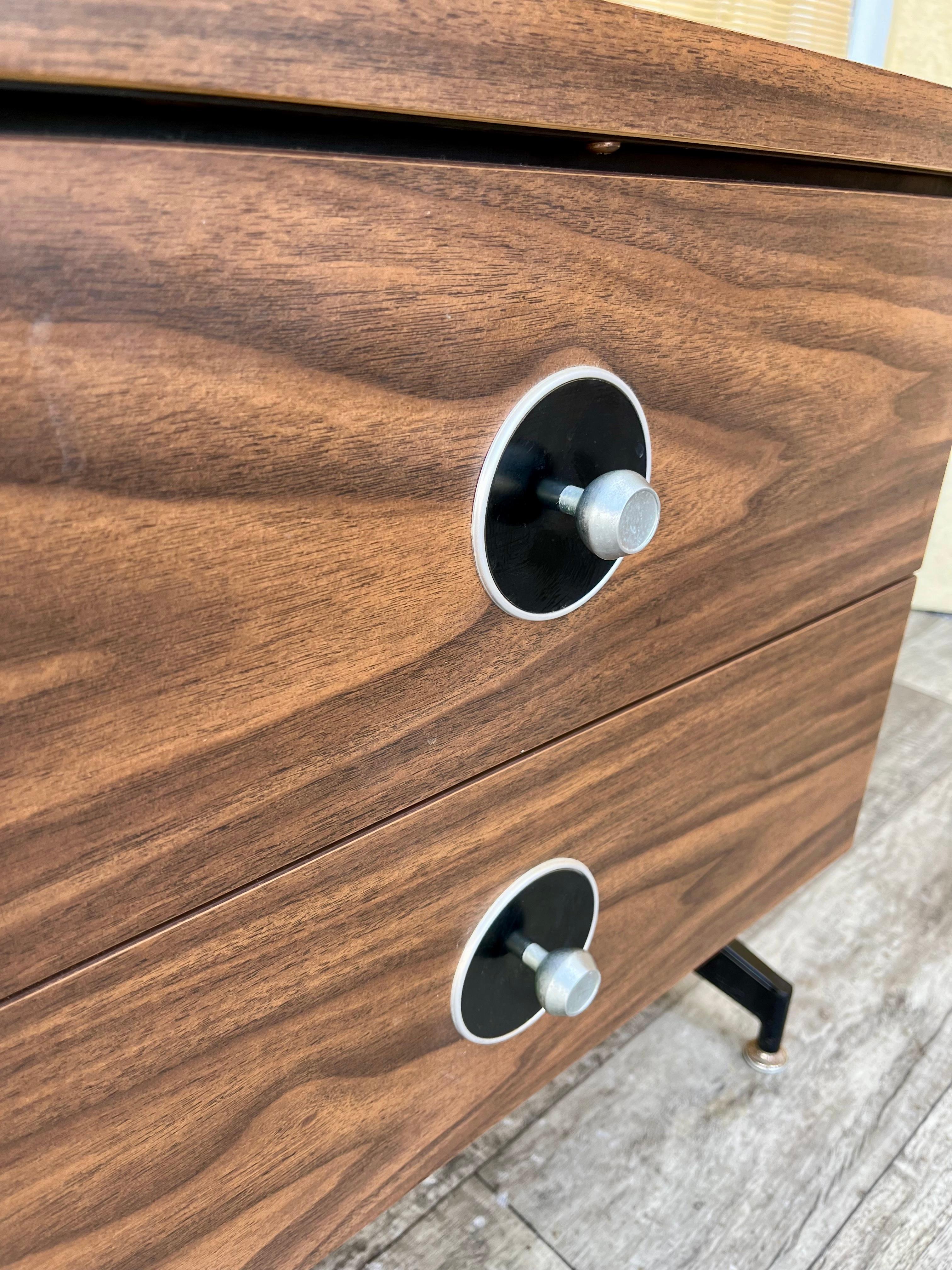 Late 20th Century Mid-Century Modern Floating Nightstand. Circa 1970s For Sale