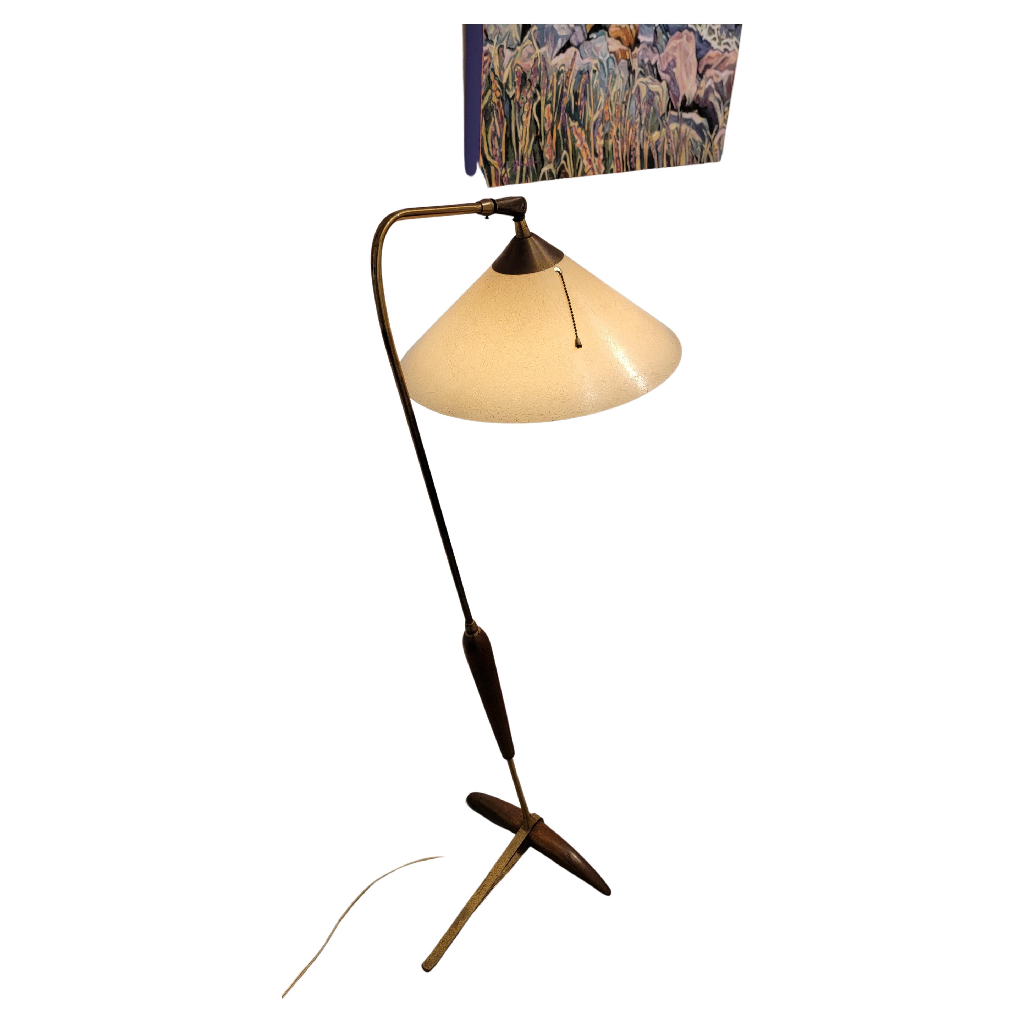 Mid-Century Modern Floor / Bridge Lamp Fiberglass & Walnut In Good Condition For Sale In Fulton, CA