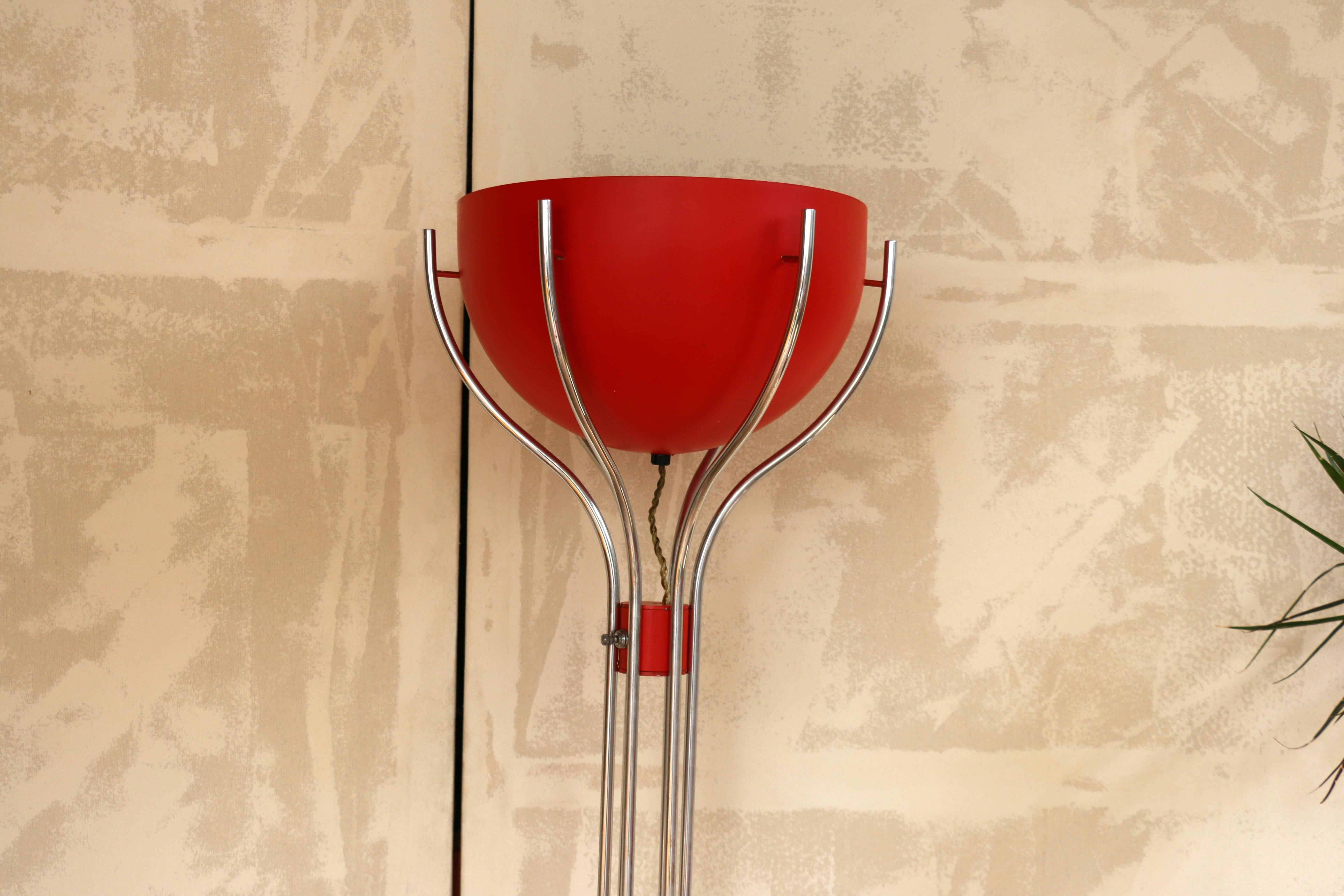 Italian Mid-Century Modern Floor Lamp, 1970s For Sale