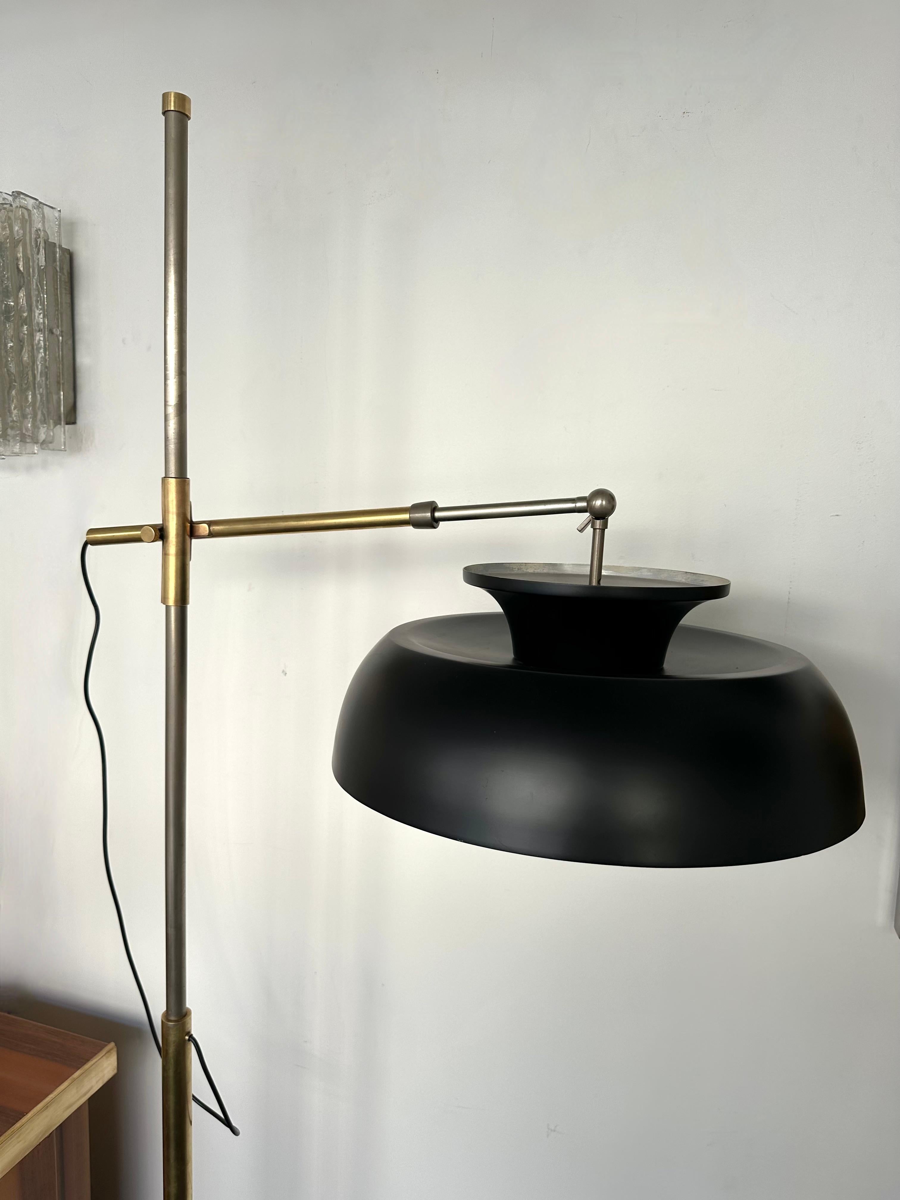 Mid-Century Modern Floor Lamp Brass Lacquered Metal by Lumi, Italy, 1950s For Sale 2