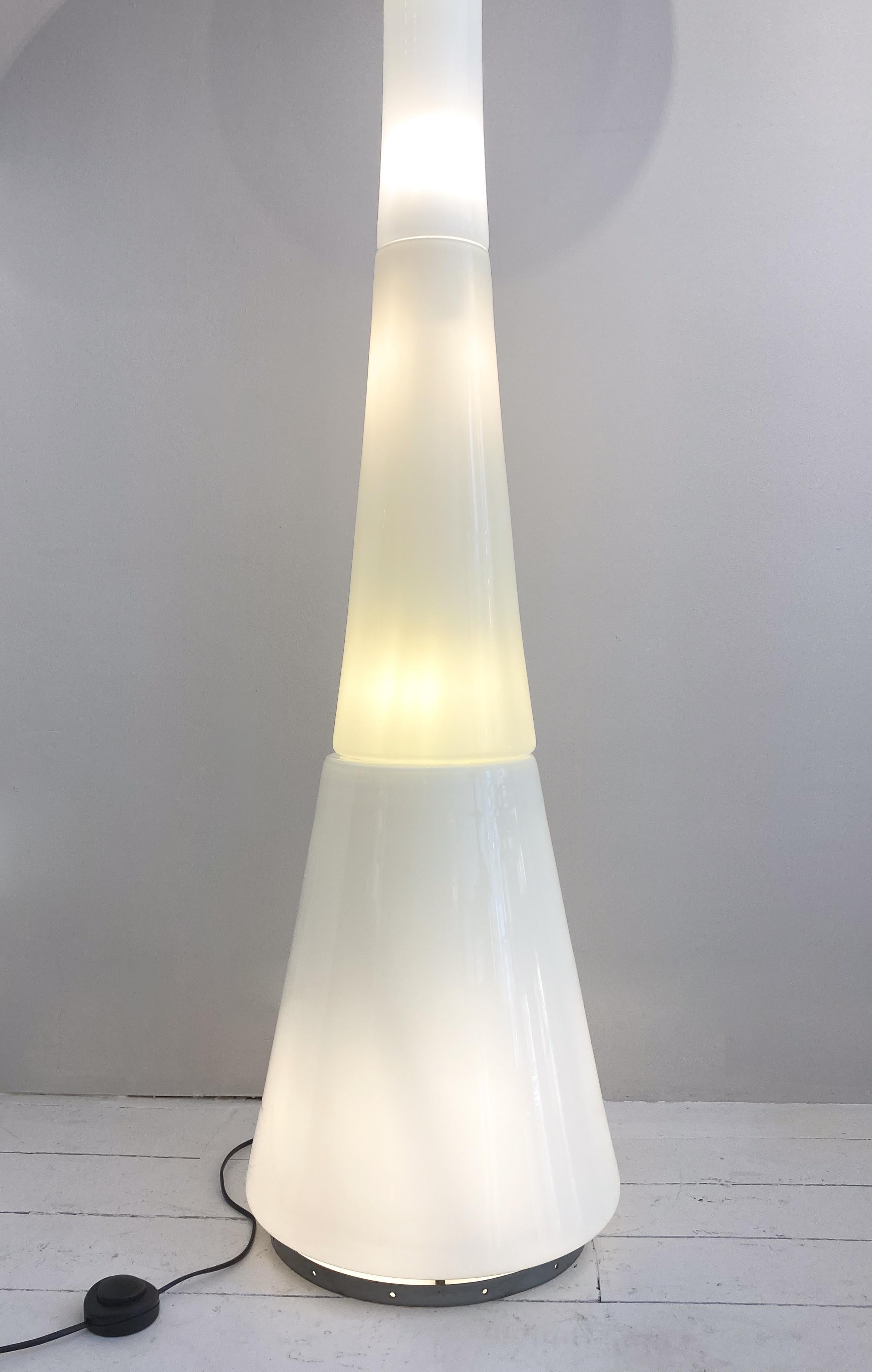 Mid-Century Modern Floor Lamp by Carlo Nason for Selenova, Italy 1960s In Good Condition For Sale In Brussels, BE