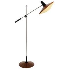 Lampadaire moderne du milieu du siècle dernier de George Frydman pour Temde avec placage en teck