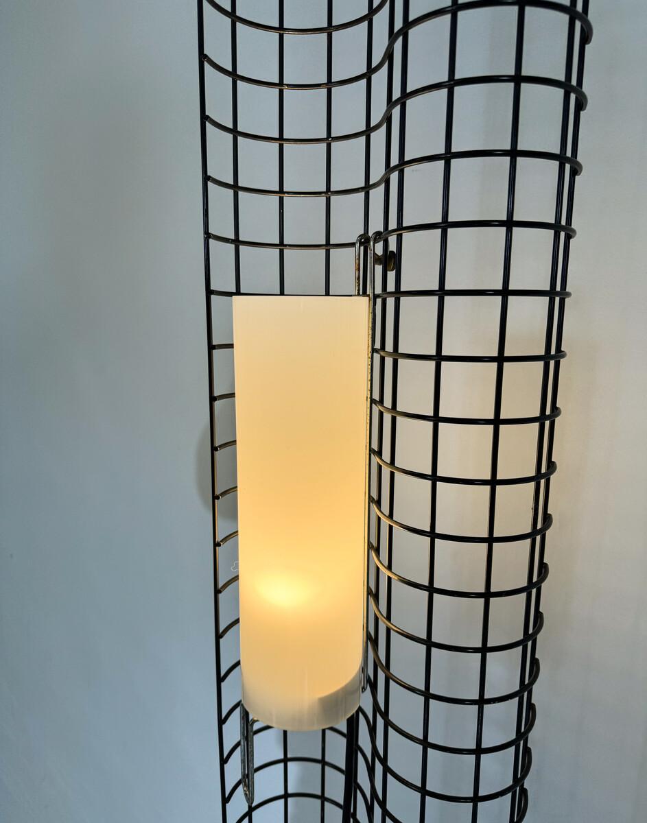 Moderne Stehlampe aus der Mitte des Jahrhunderts von Gianfranco Frattini (Italienisch) im Angebot