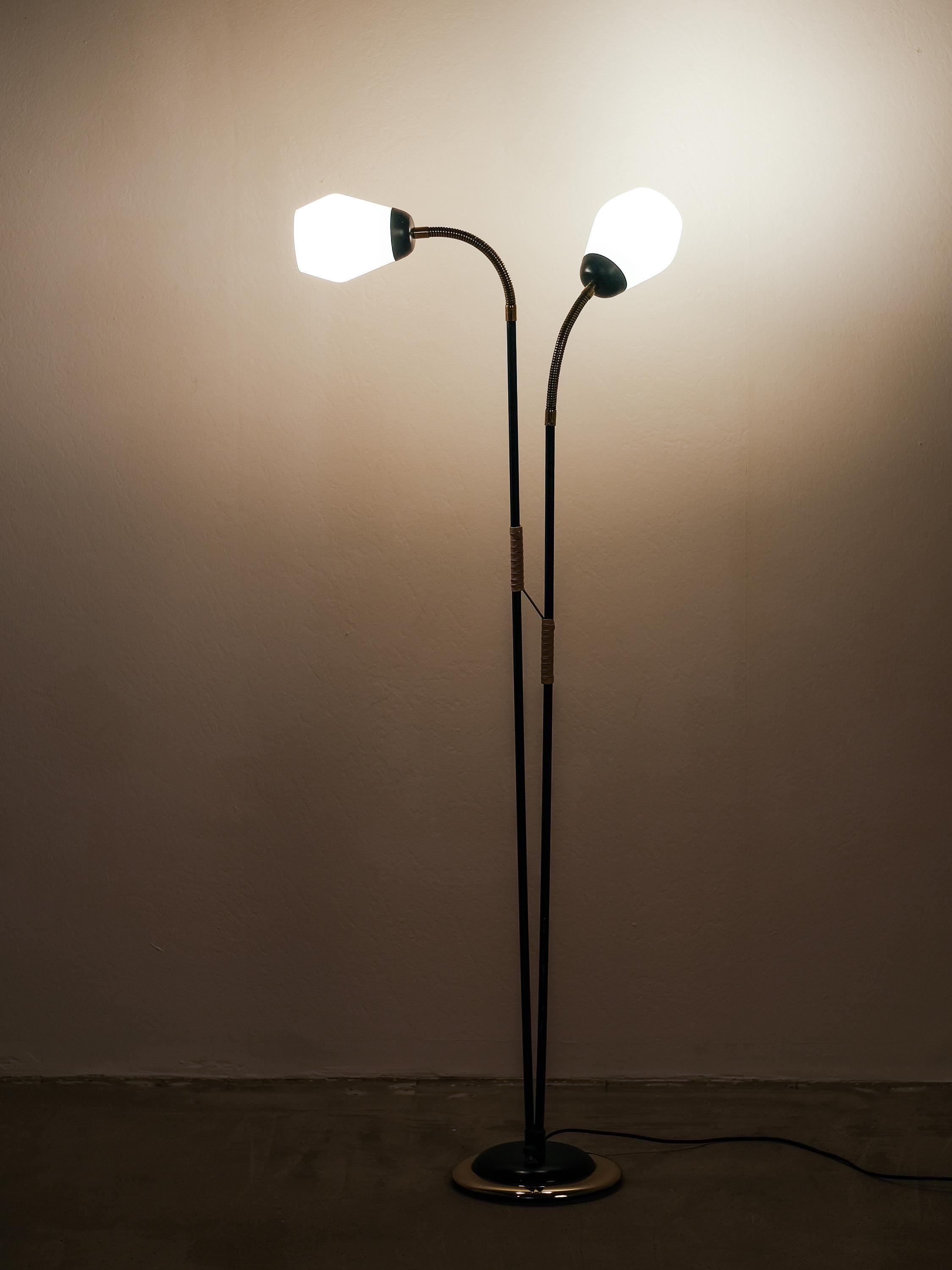 Mid-Century Modern Floor Lamp by Valinte, Finland, 1950s For Sale 7