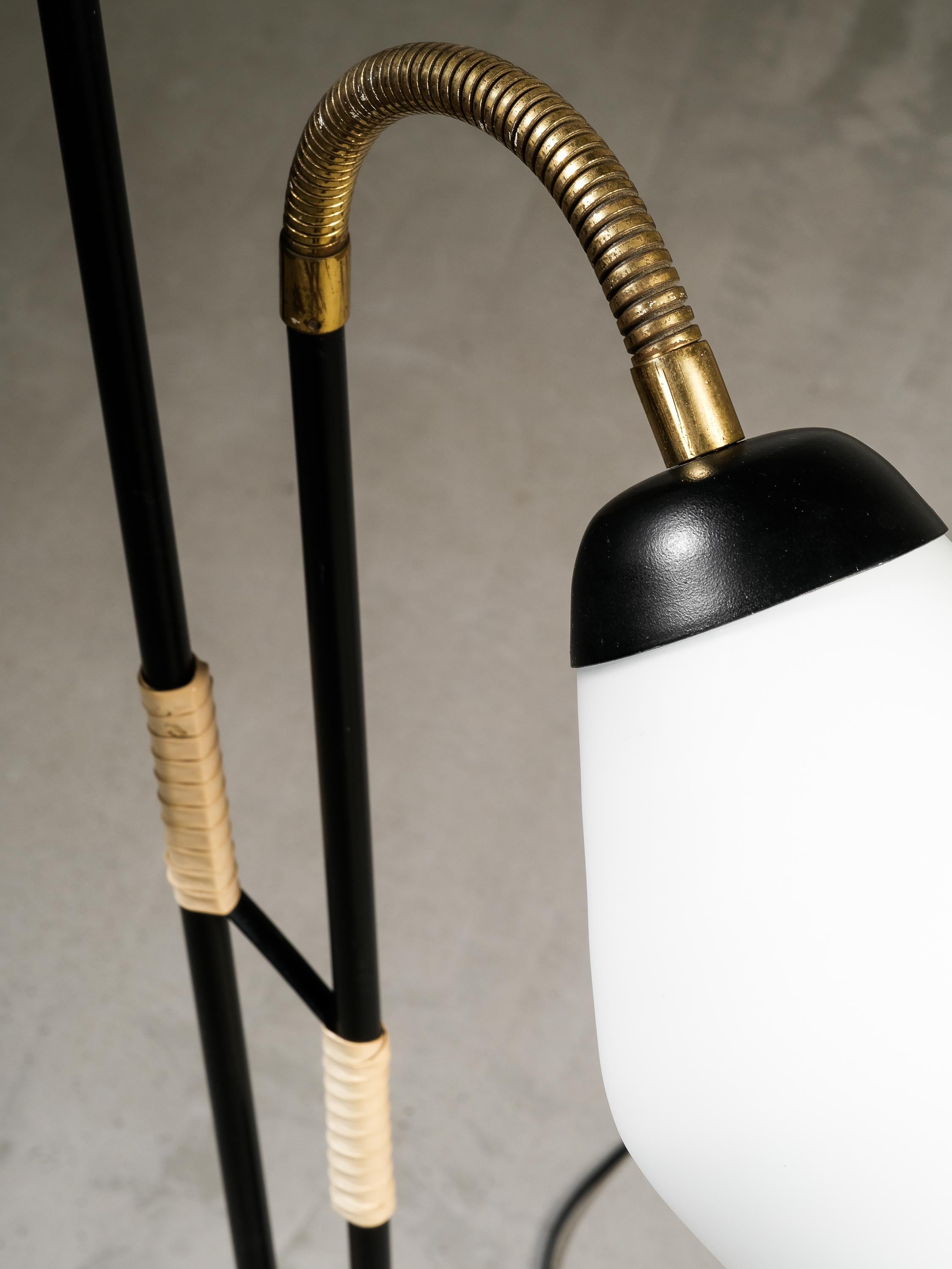 Metal Mid-Century Modern Floor Lamp by Valinte, Finland, 1950s For Sale