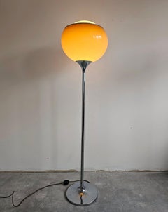 Mid Century Modern Floor Lamp "Flash" or "Bud Grande" by Harvey Guzzini