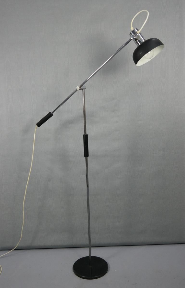 European Mid-Century Modern Floor Lamp For Sale