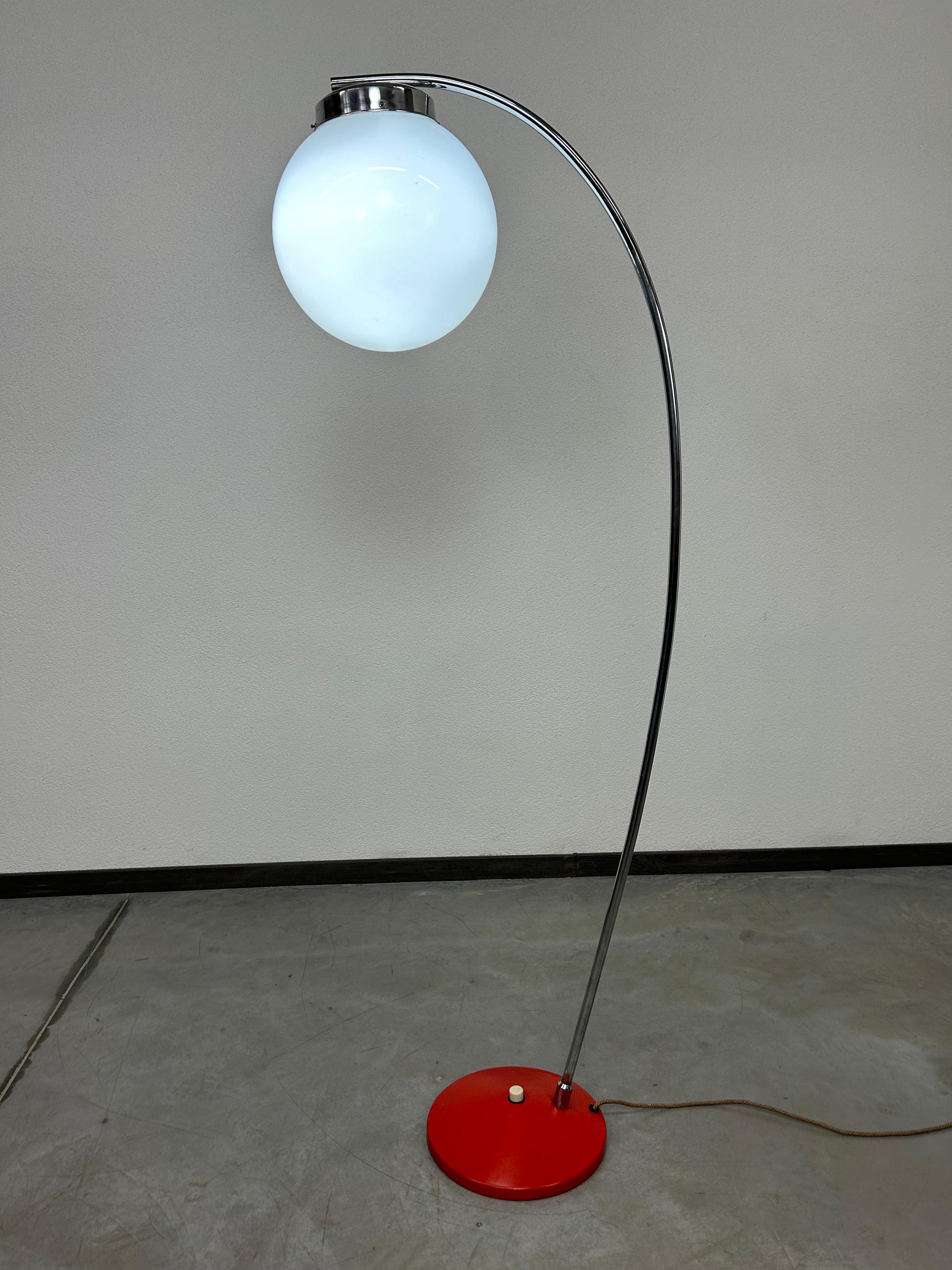 Mid-Century Modern Mid-century modern floor lamp For Sale