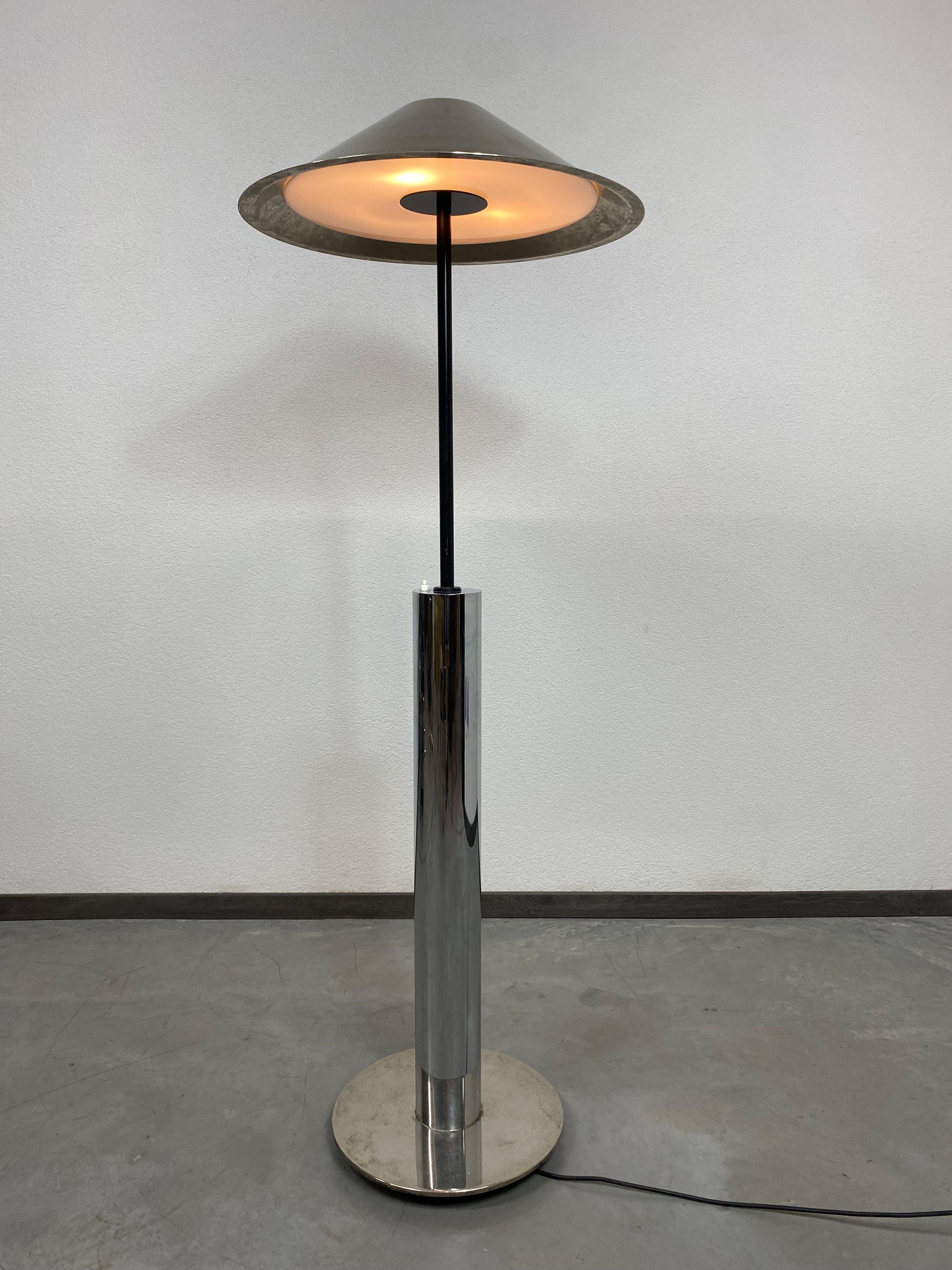 Mid-century modern floor lamp For Sale 1