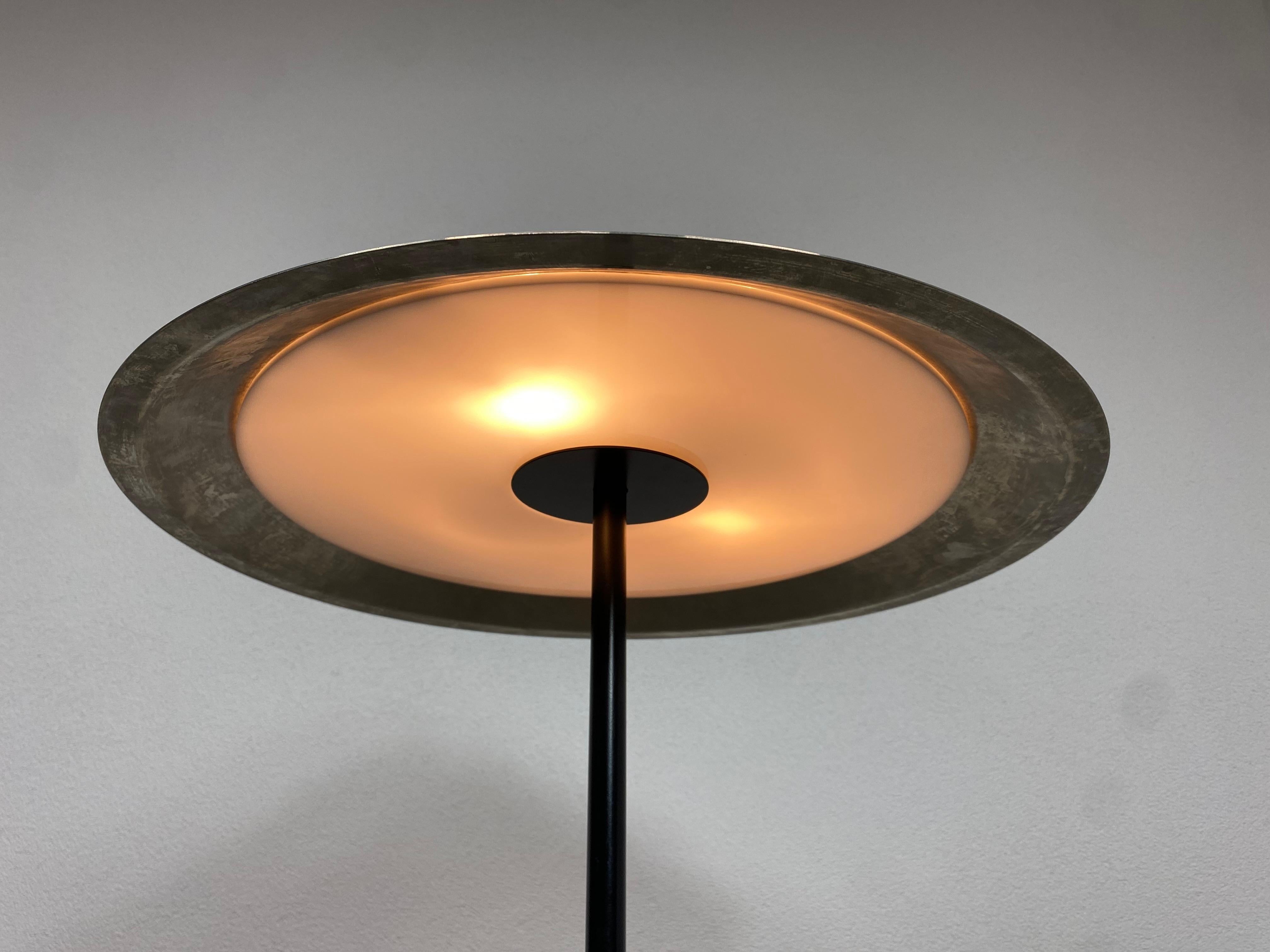 Mid-century modern floor lamp For Sale 2