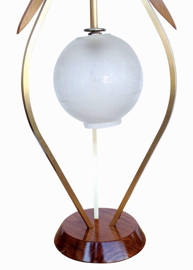 Scandinavian Modern Mid-Century Modern Floor Lamp in the Style of Adrian Pearsall For Sale