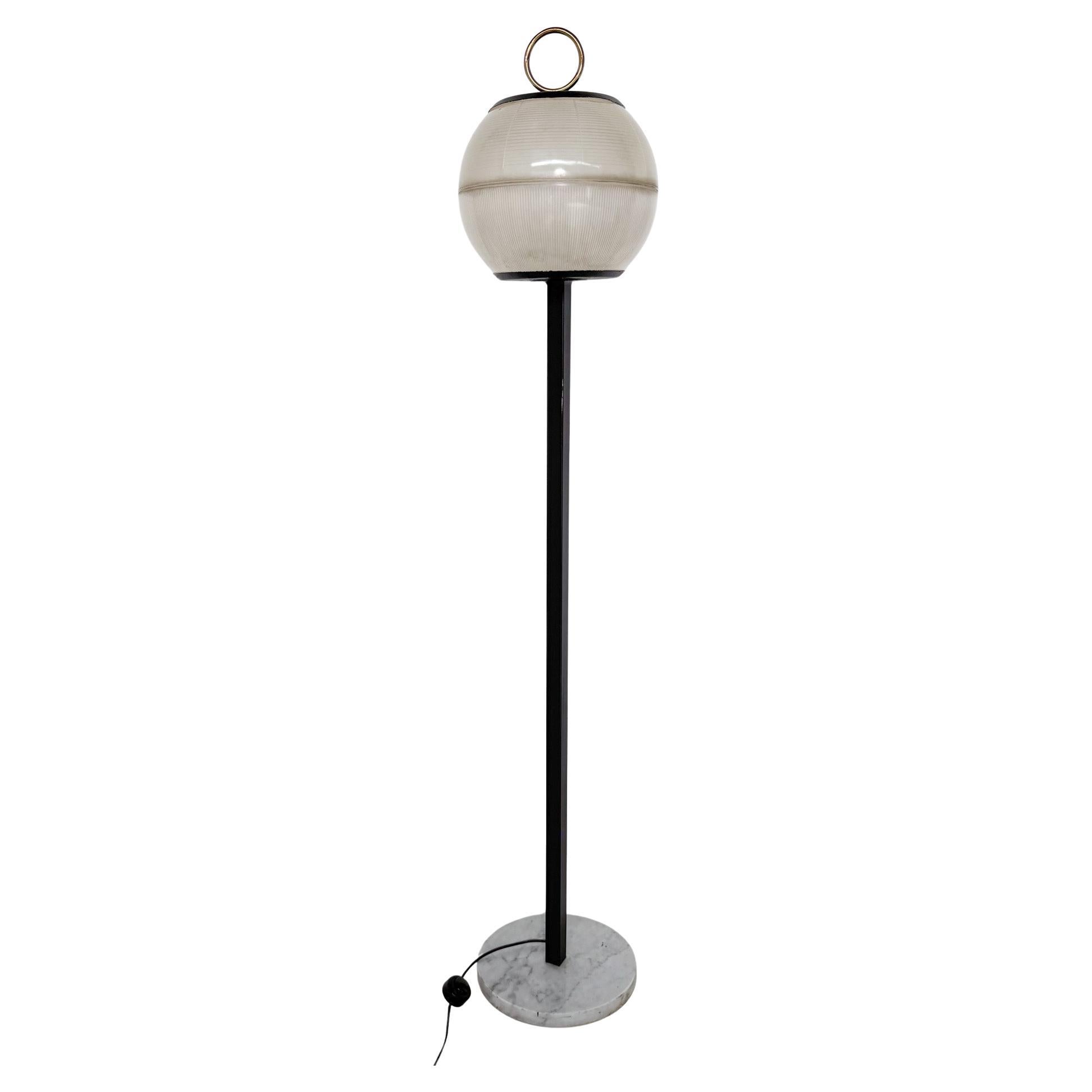 Moderne Stehlampe aus der Mitte des Jahrhunderts im Stil von Ignazio Gardella, 1960er Jahre