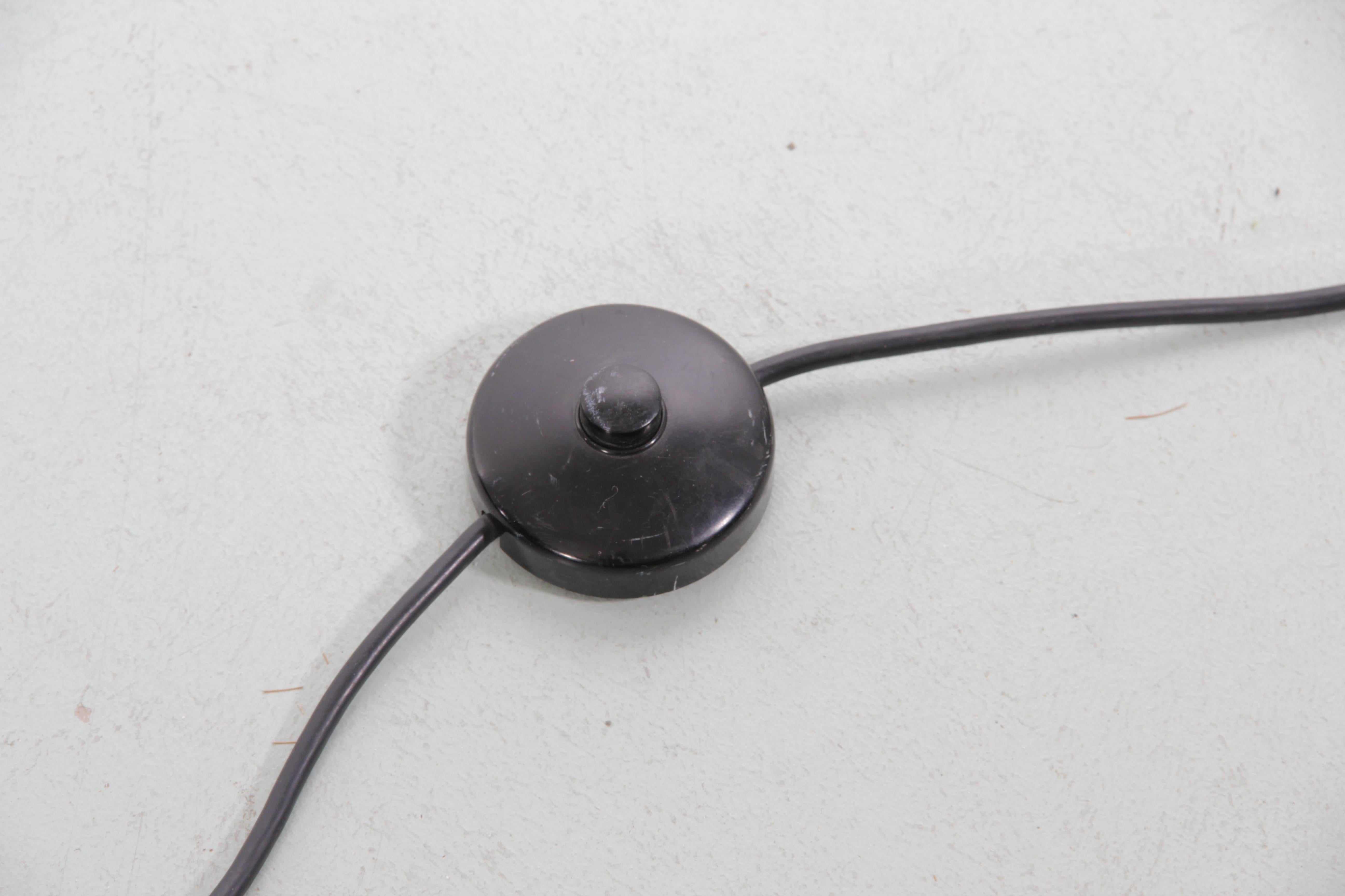 Lámpara de pie moderna de mediados de siglo Lampadaire modèle 10 474 de Sabine Charoy en venta 9