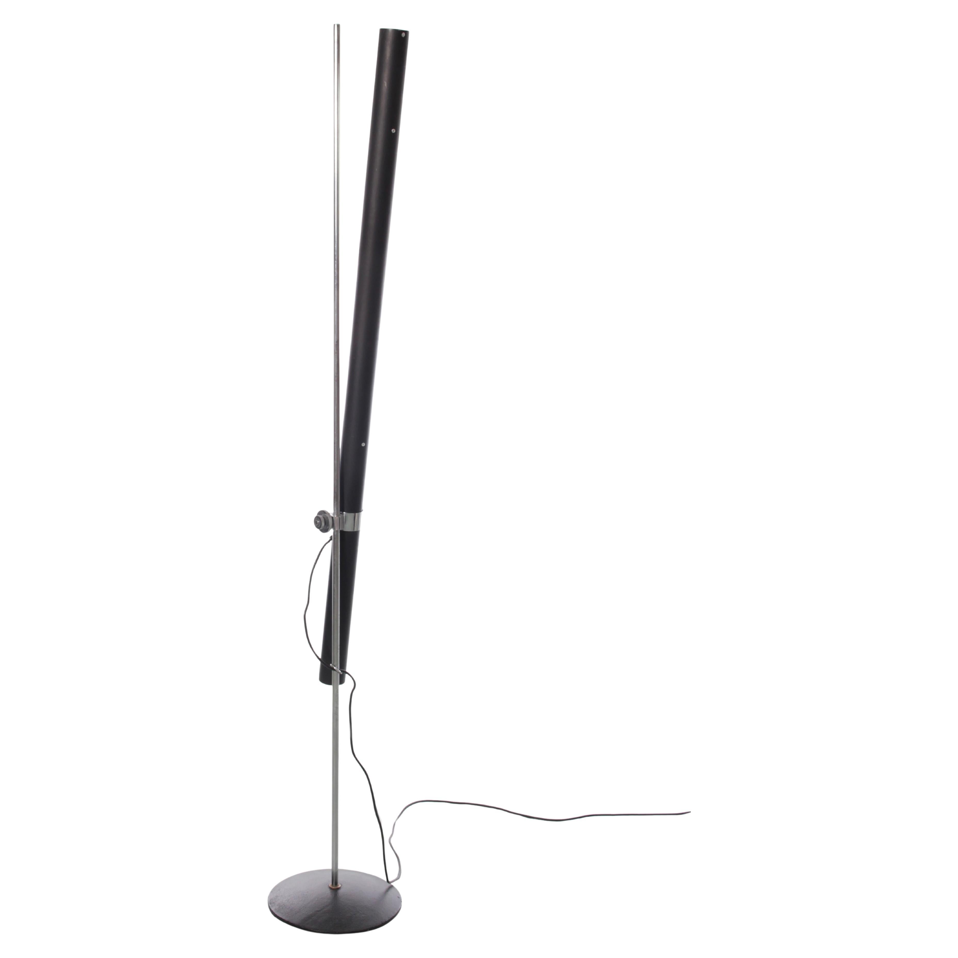 Lámpara de pie moderna de mediados de siglo Lampadaire modèle 10 474 de Sabine Charoy en venta