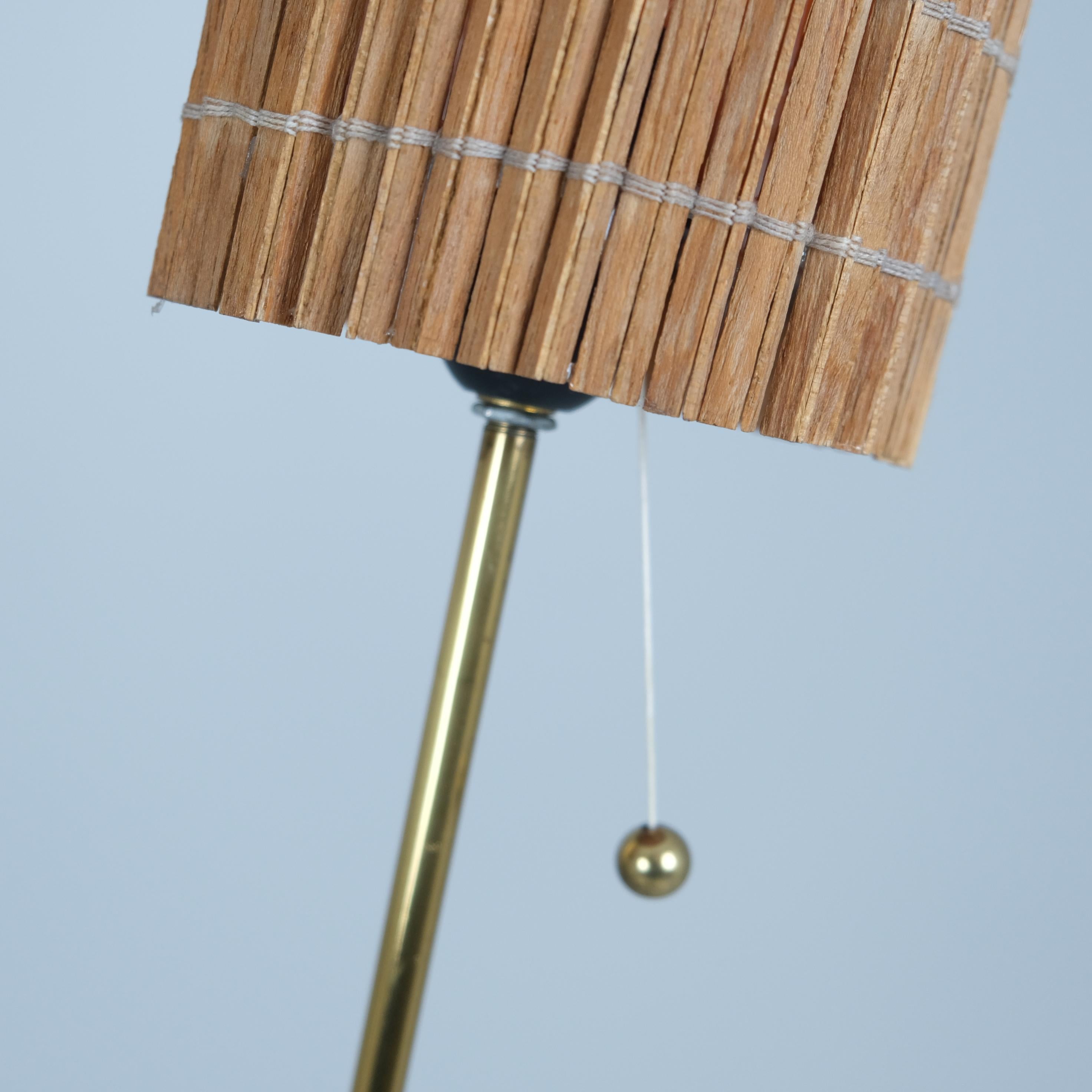 Mid-Century Modern Floor Lamp Model No. EN 40 with Rattan Shades, Itsu 1960s in vendita 4