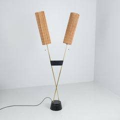 Lampada da terra moderna di metà secolo Model No. EN 40 con paralumi in rattan, Itsu 1960