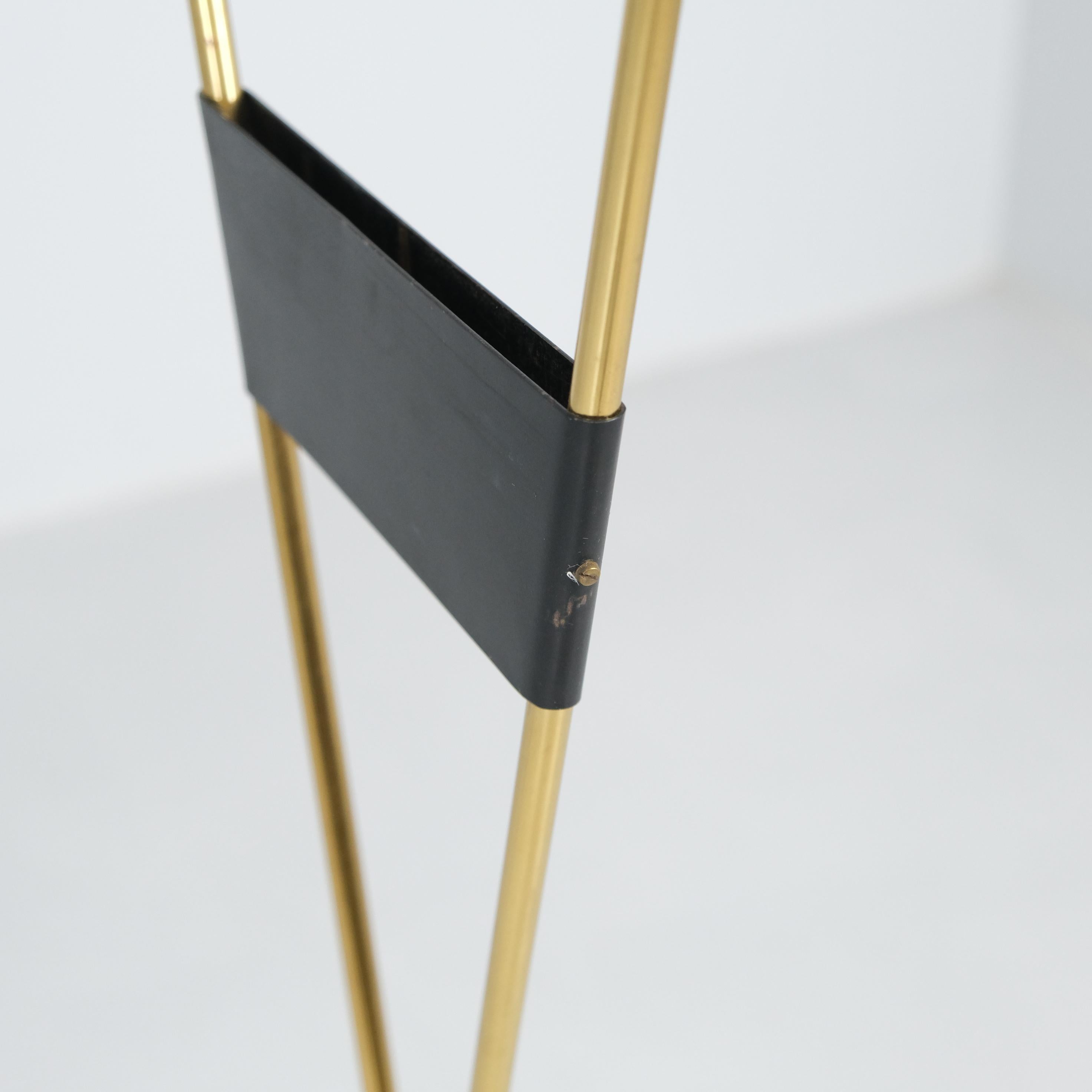 Ottone Mid-Century Modern Floor Lamp Model No. EN 40 with Rattan Shades, Itsu 1960s in vendita