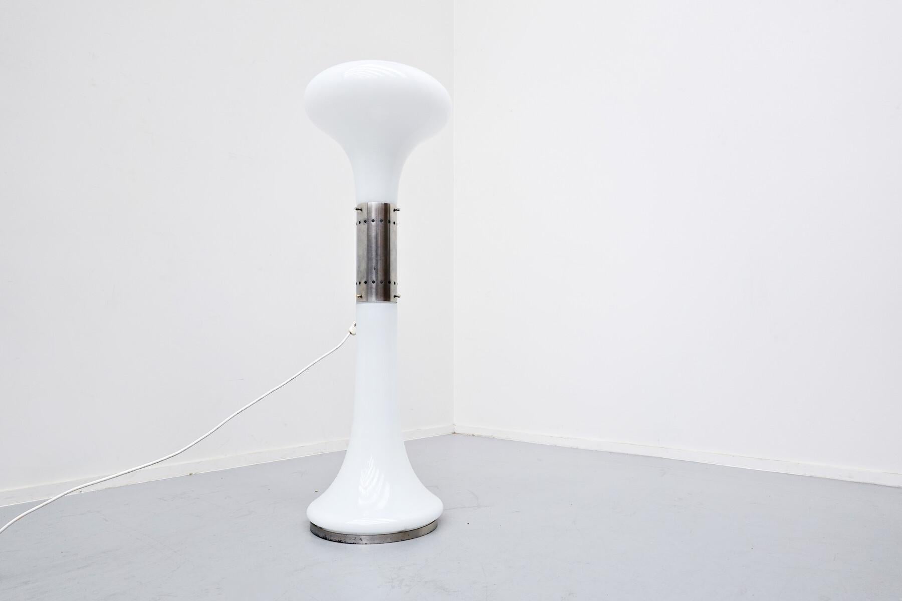 Mid-20th Century Mid-Century Modern Floor Lamp Model 'Soffiato' by Carlo Nason for Mazzega, 1960s For Sale